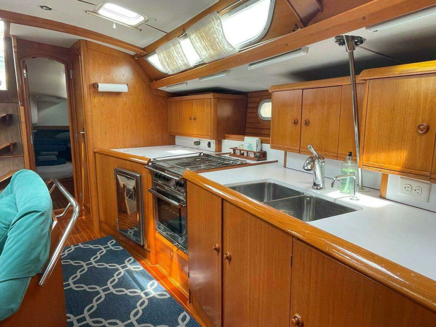 1998 Jeanneau 45.2 - Image 39