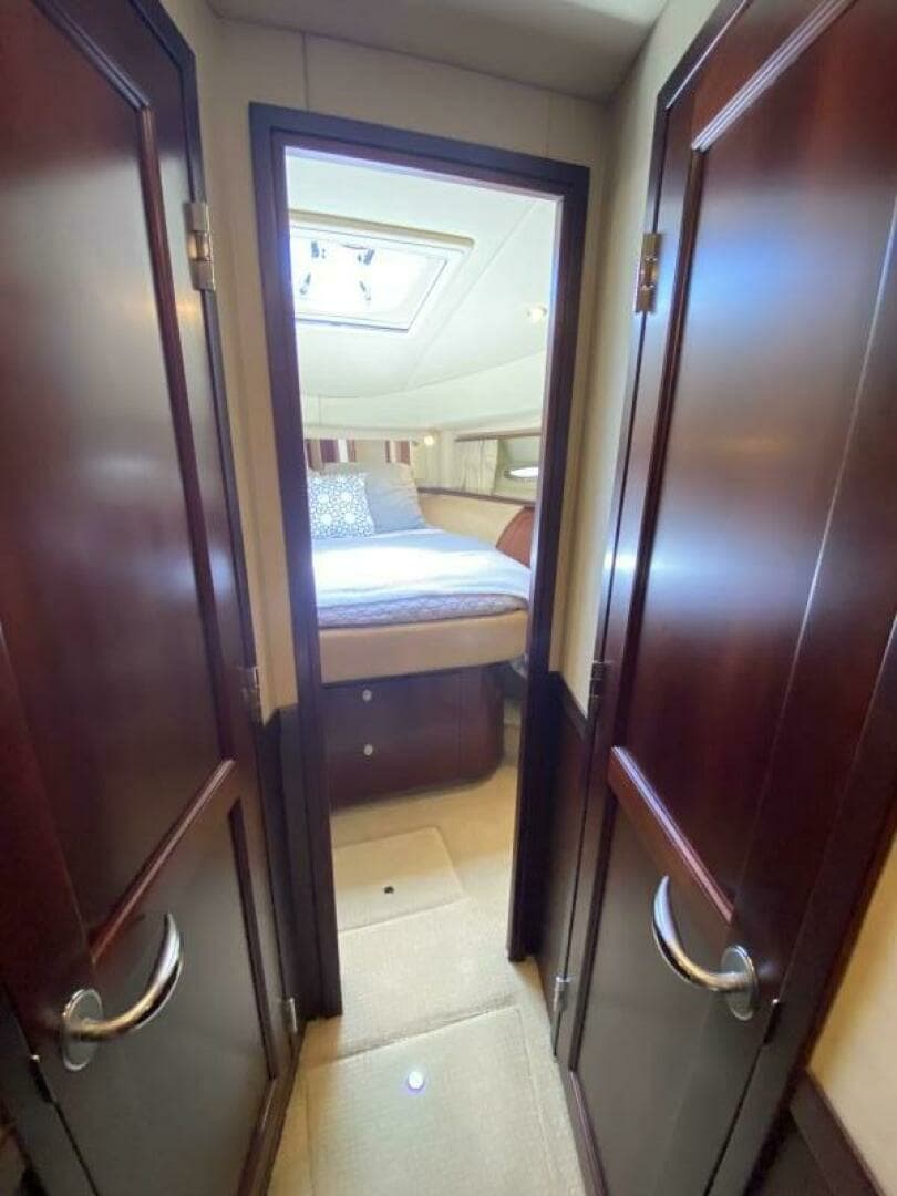 2006 Sea Ray 58 Sedan Bridge - Image 52
