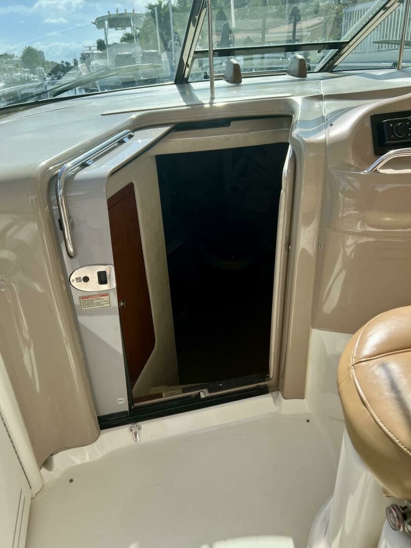 2004 Sea Ray 46 Sundancer - Image 17