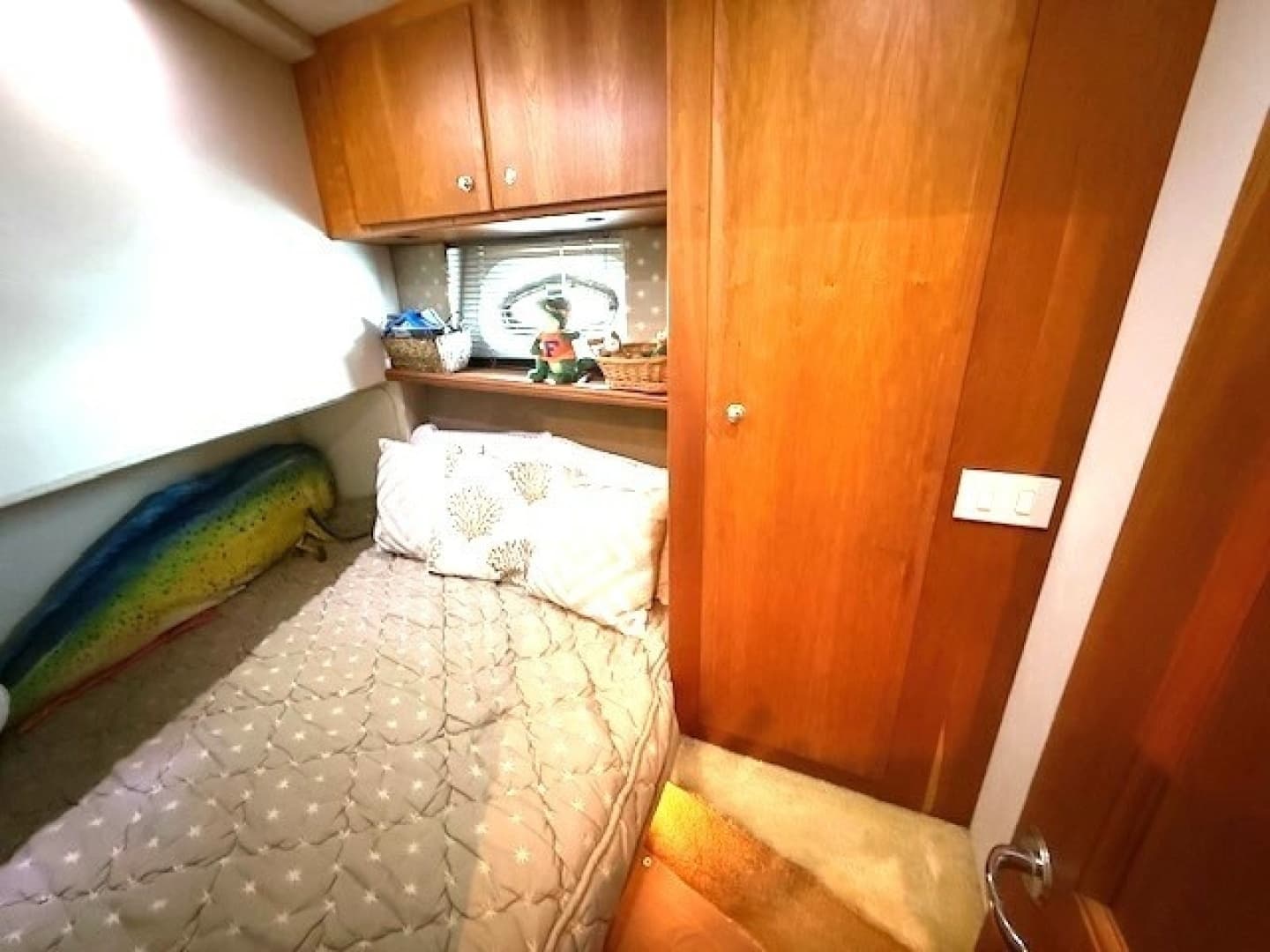 2001 Silverton 42 Convertible - Image 43