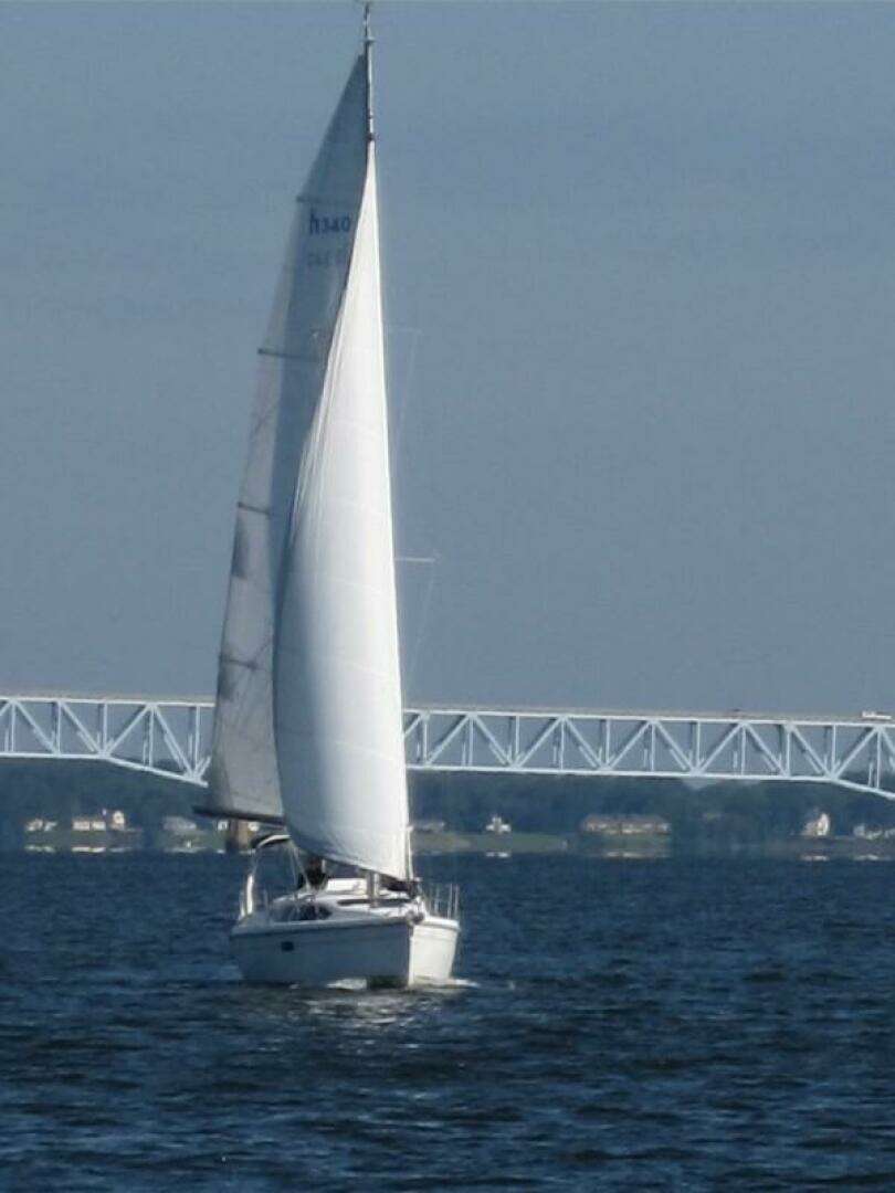 1998 Hunter 340 - Image 4