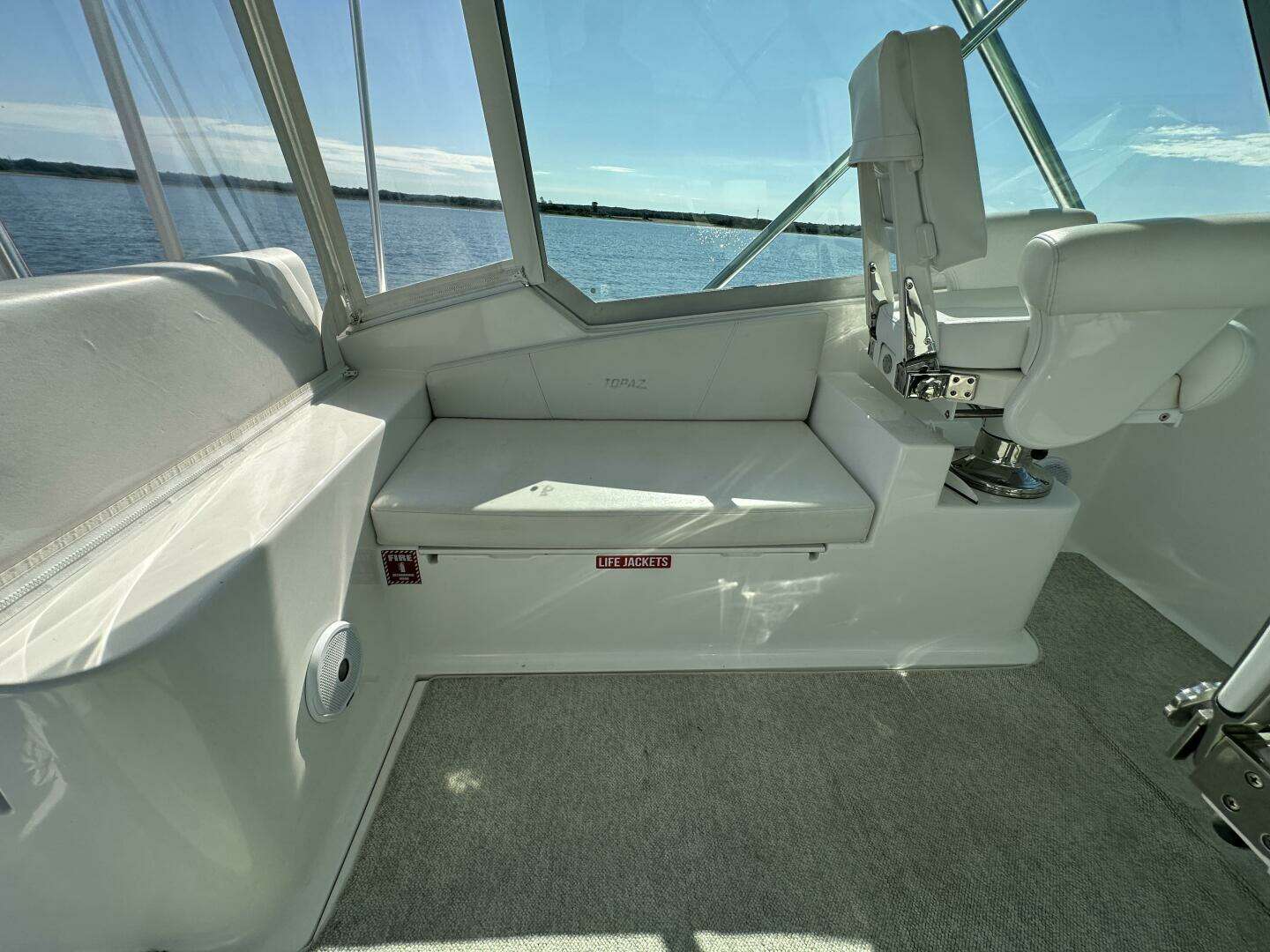2007 Topaz 40 Express - Image 28