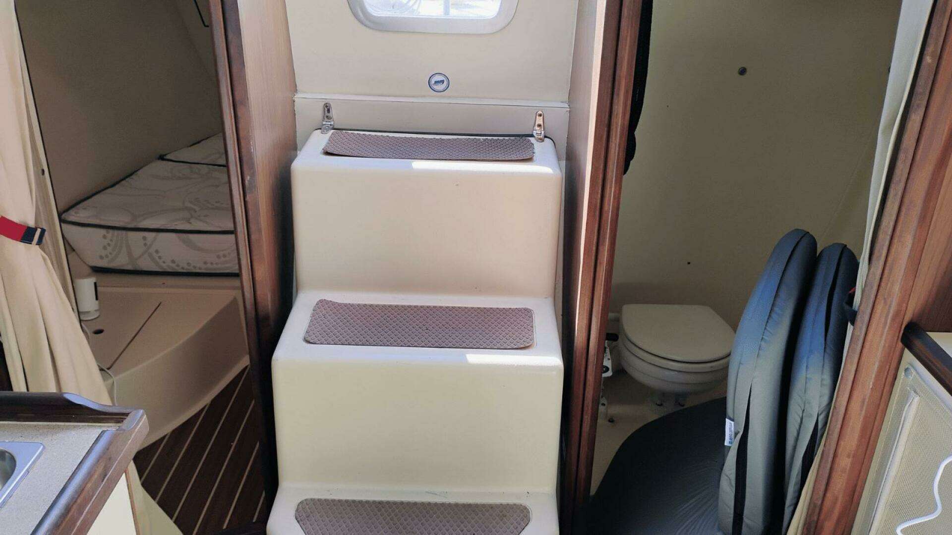 2006 Hunter 27x - Image 23