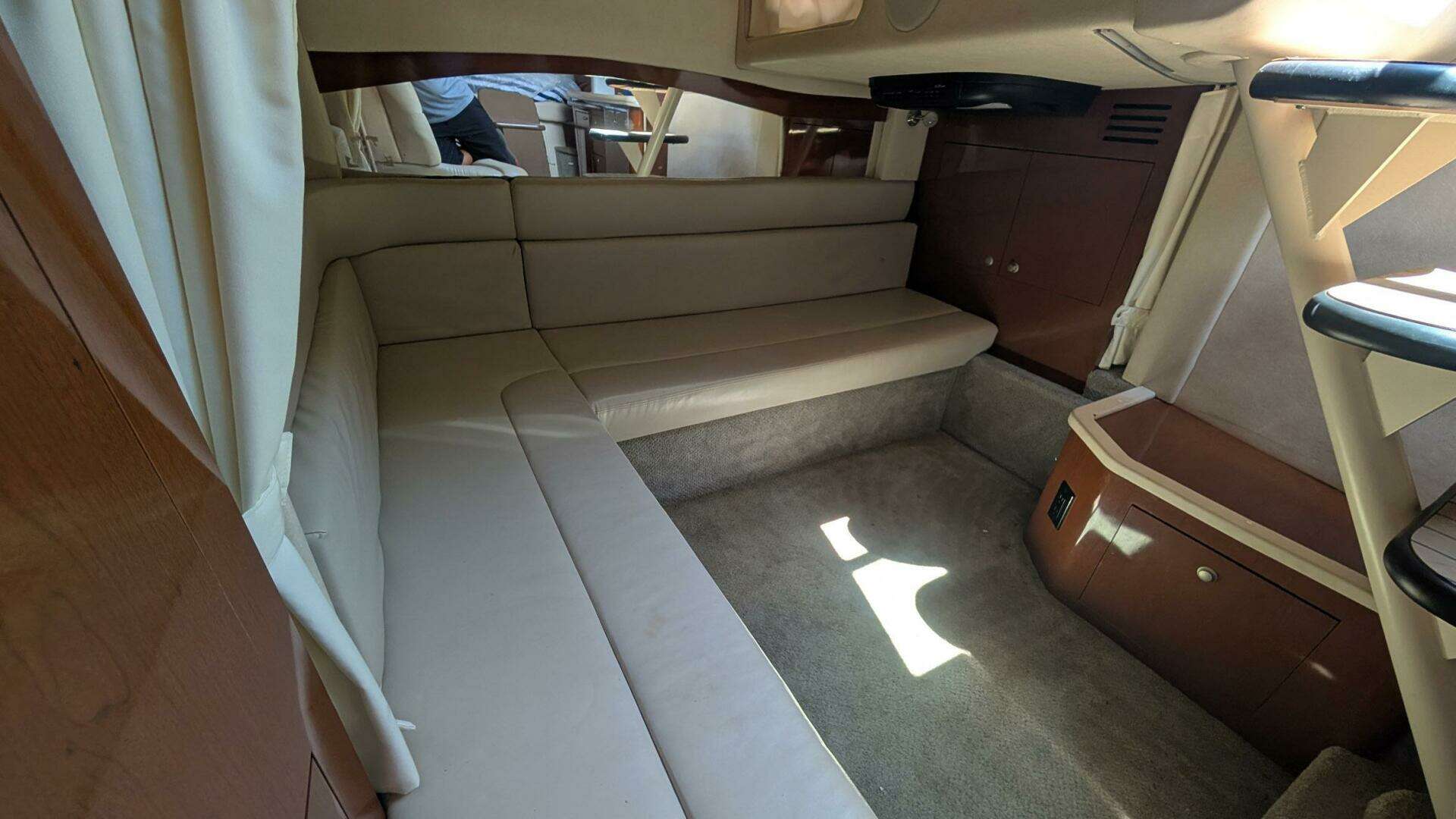 2008 Sea Ray 340 Sundancer Sportsman - Image 15