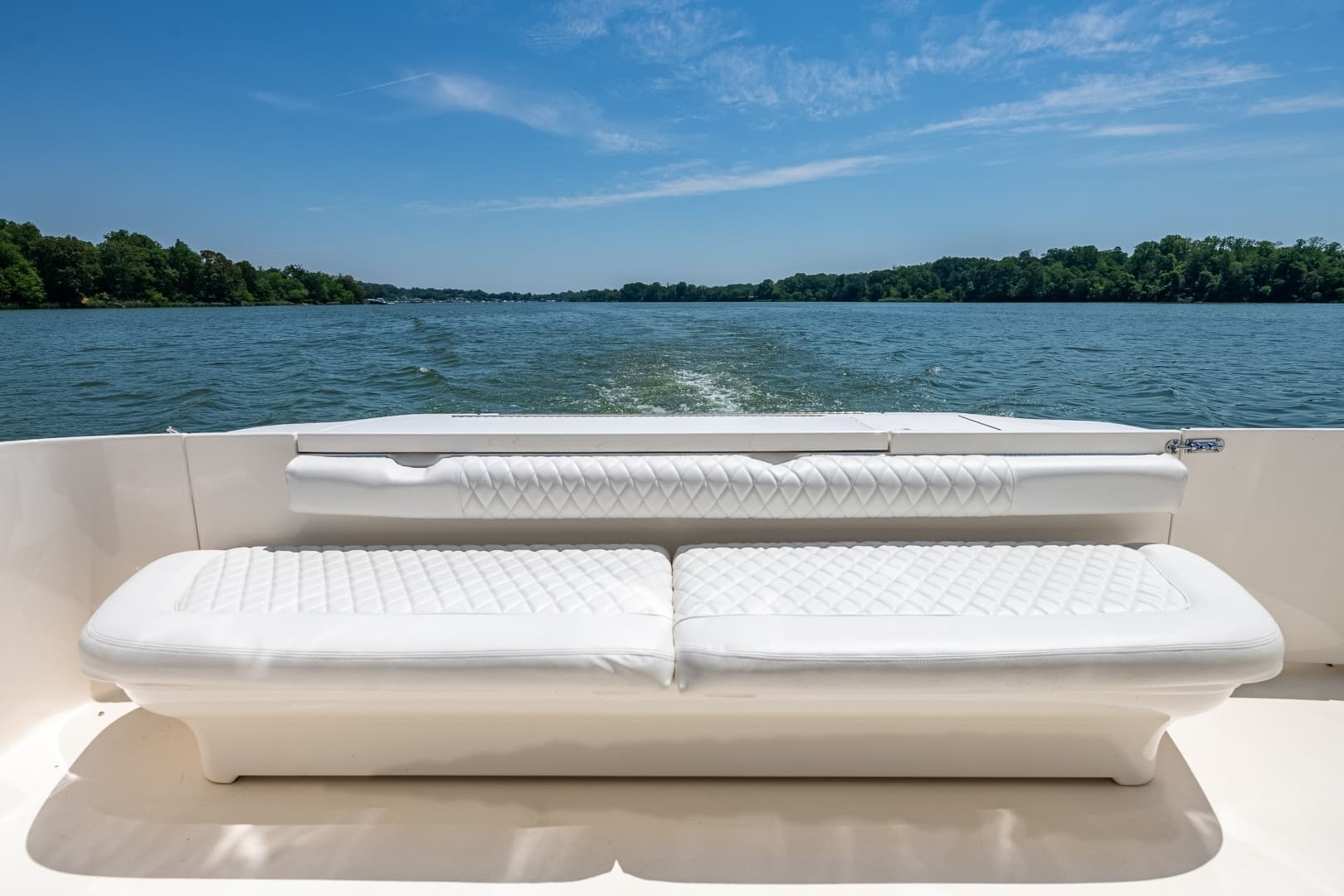 2003 Sea Ray 480 Sedan Bridge - Image 40