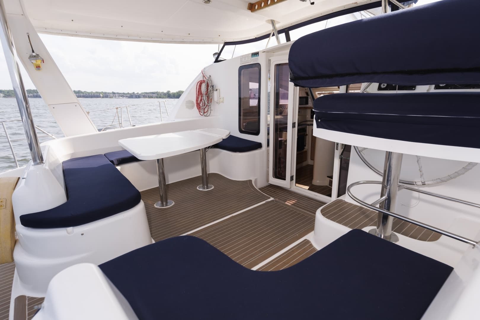 2006 Leopard 43 - Image 6