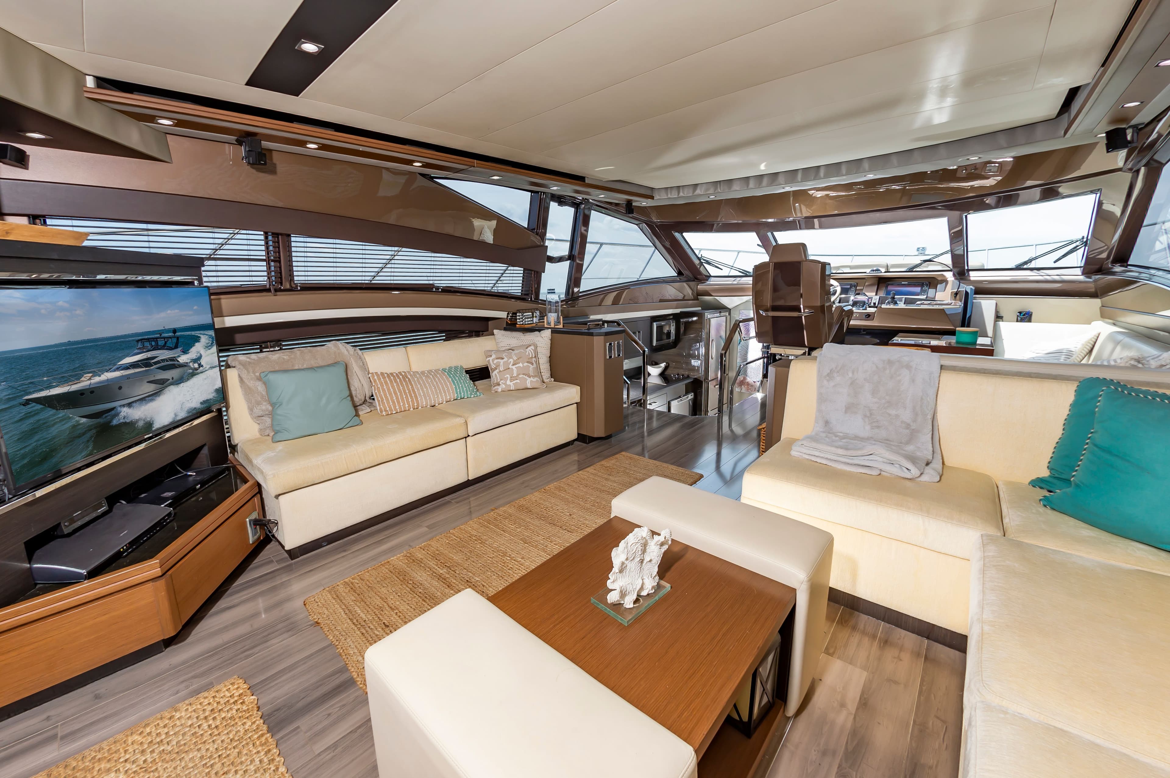 2013 Marquis 63 Sport Yacht - 26