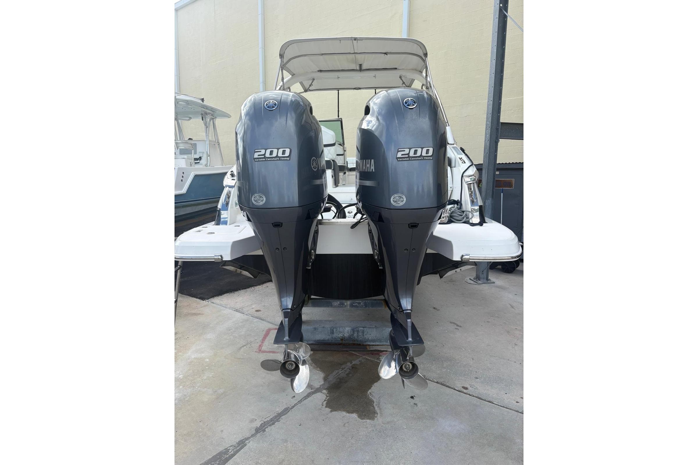 2022 Regal 29 OBX boat with twin Yamaha 200 outboard engines.