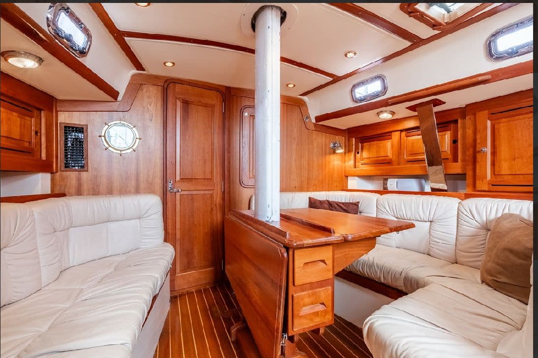 2005 Tartan 3700 - 33