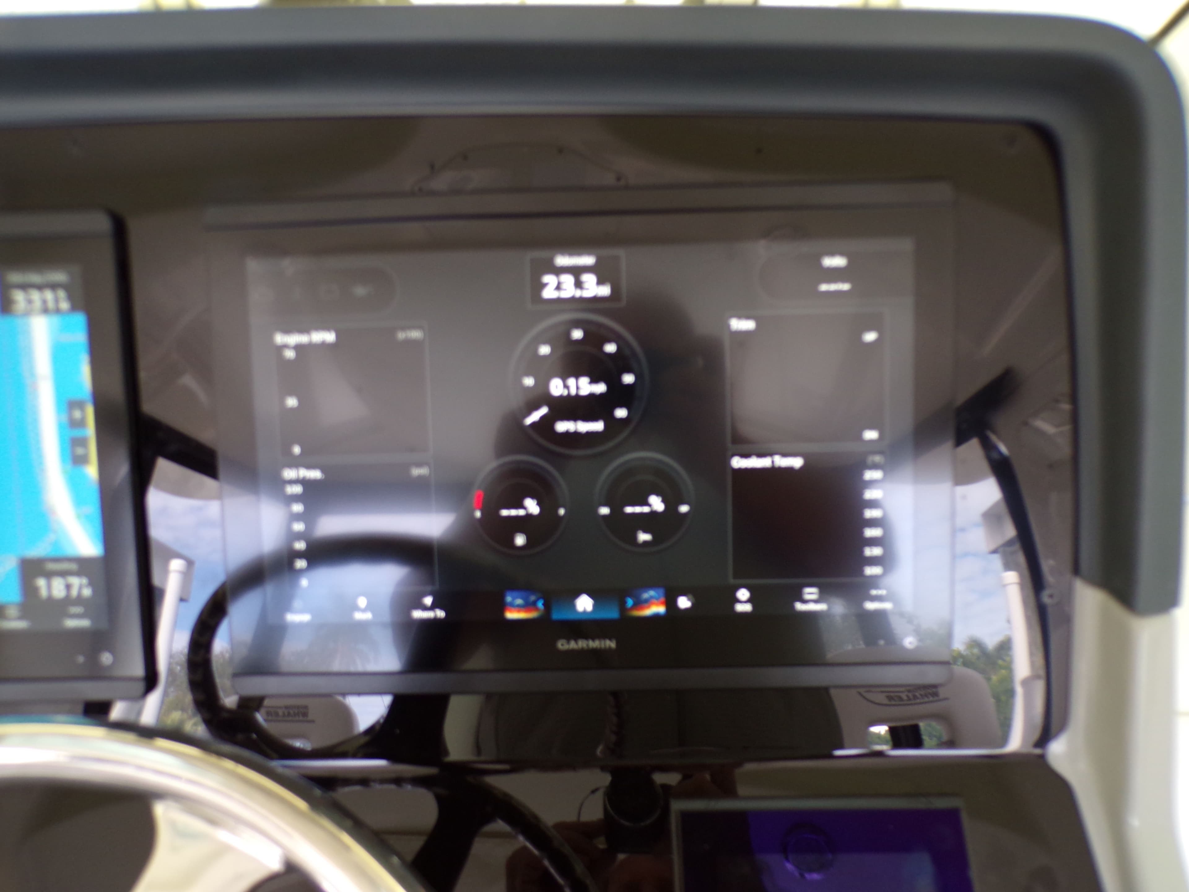 2014 Boston Whaler 345 Conquest - 70