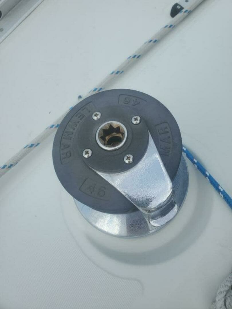 1985 Beneteau First 375 - Image 15