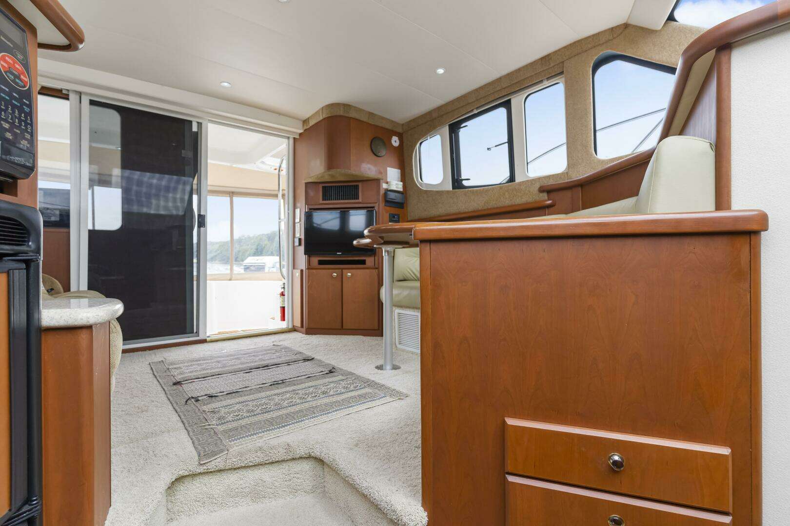 2005 Silverton 34 Convertible - Image 15