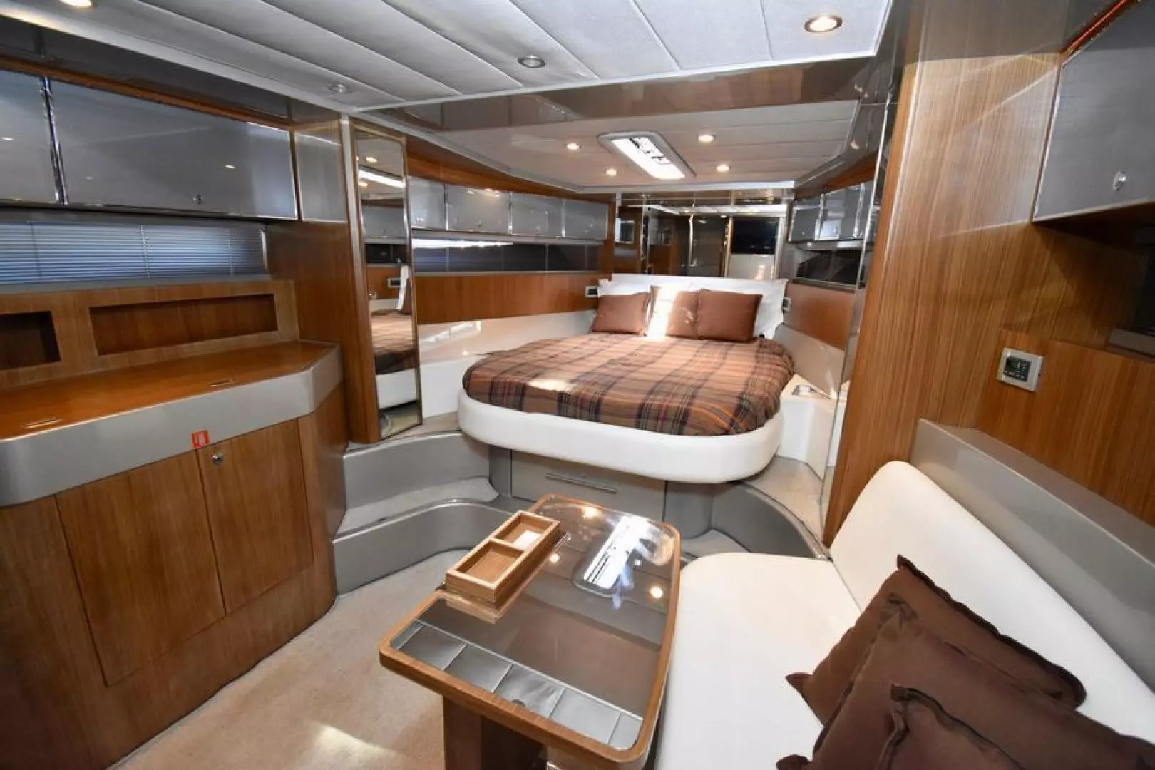 2006 Riva Rivarama - Image 26
