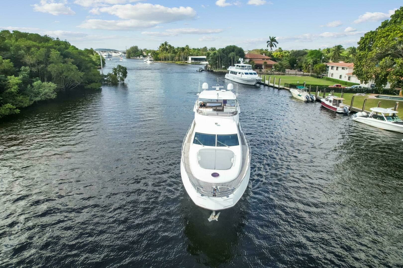 2013 Azimut 70 - Image 3