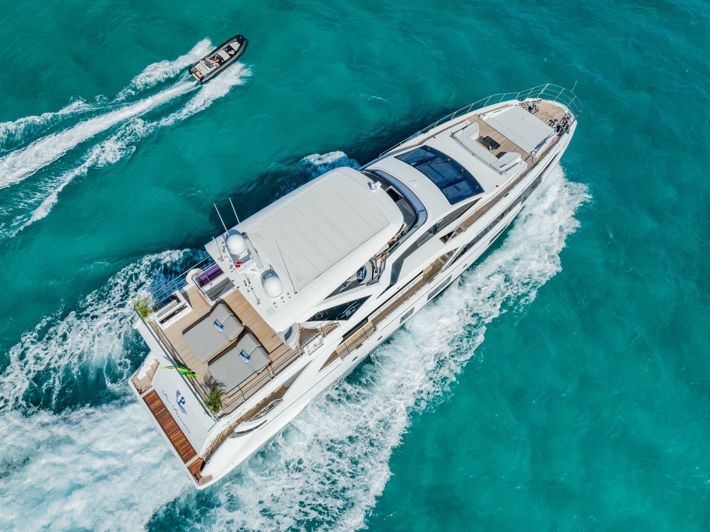 2020 Azimut GRANDE 27M - Image 9