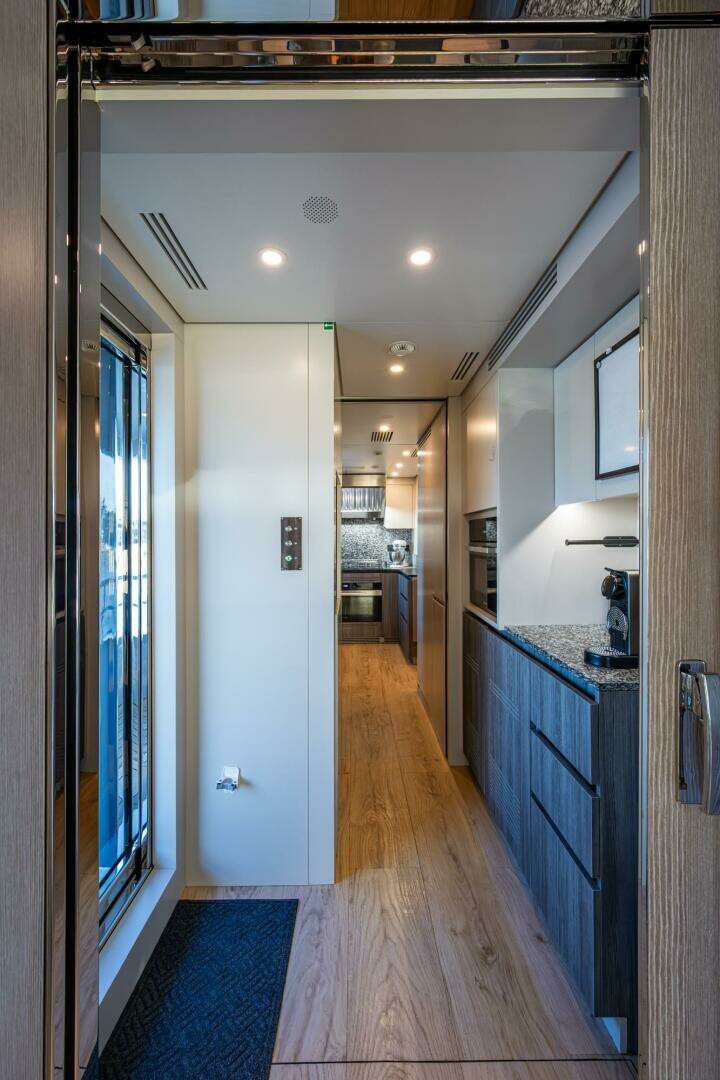 2023 Benetti 34M OASIS - Image 33