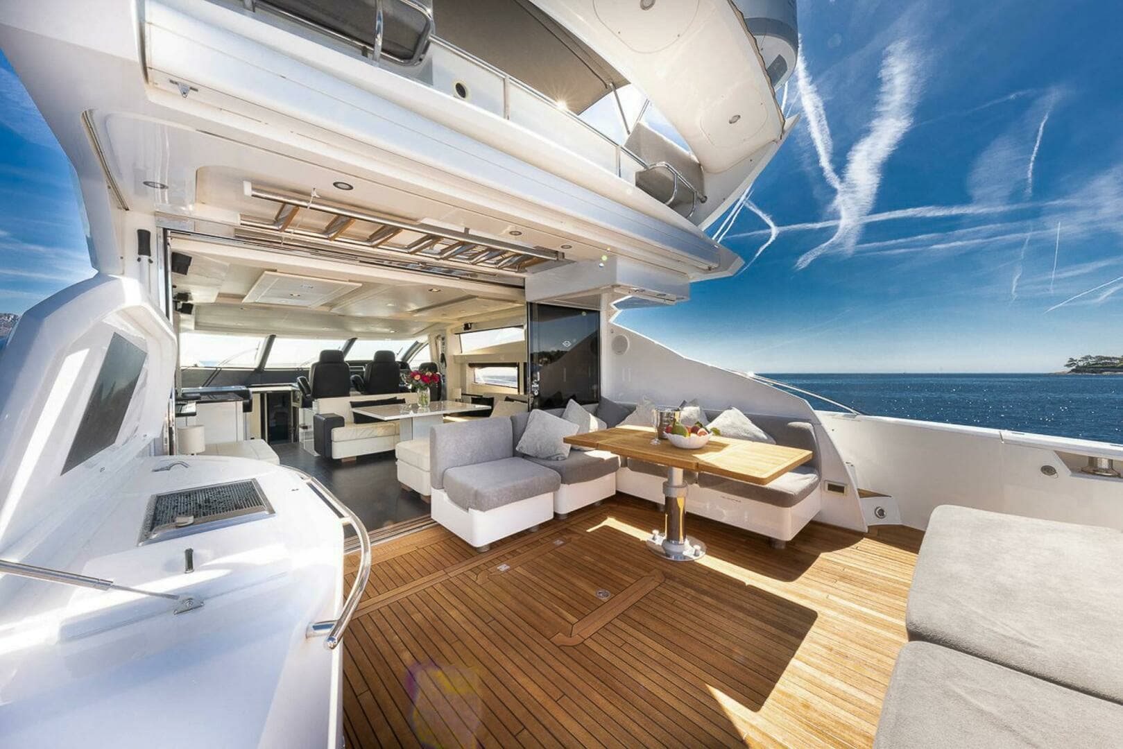 2011 Sunseeker PREDATOR 74 - Image 7