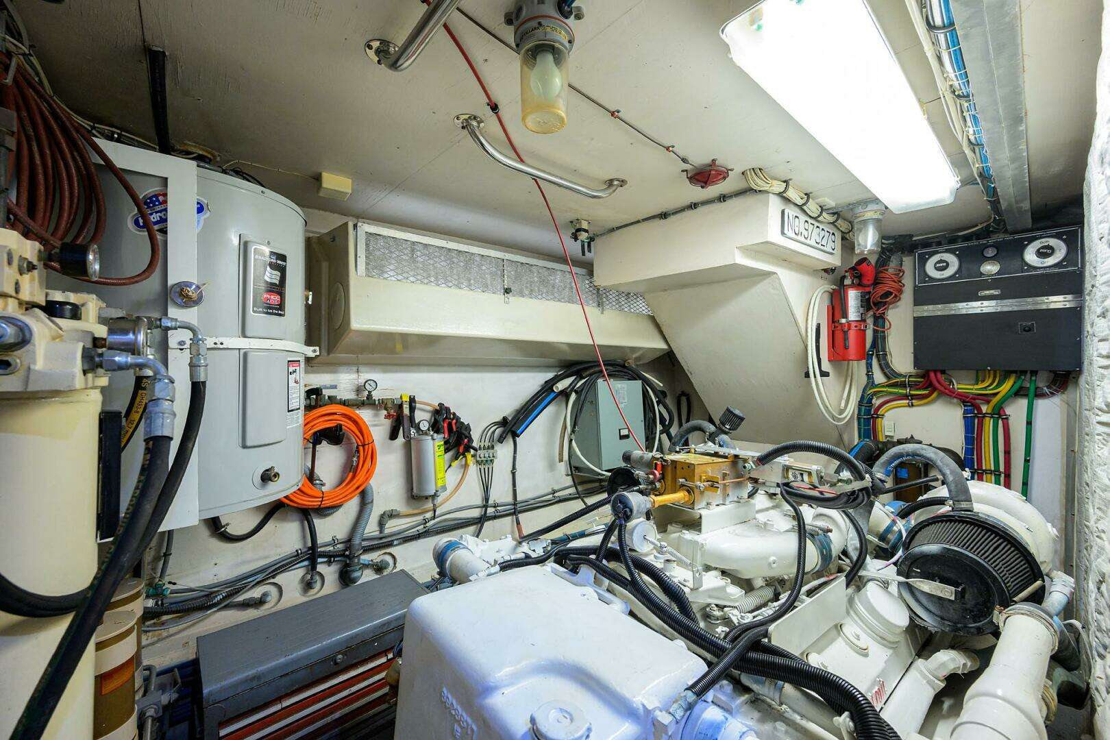1991 Hatteras 78 Cockpit Motor Yacht - Image 18