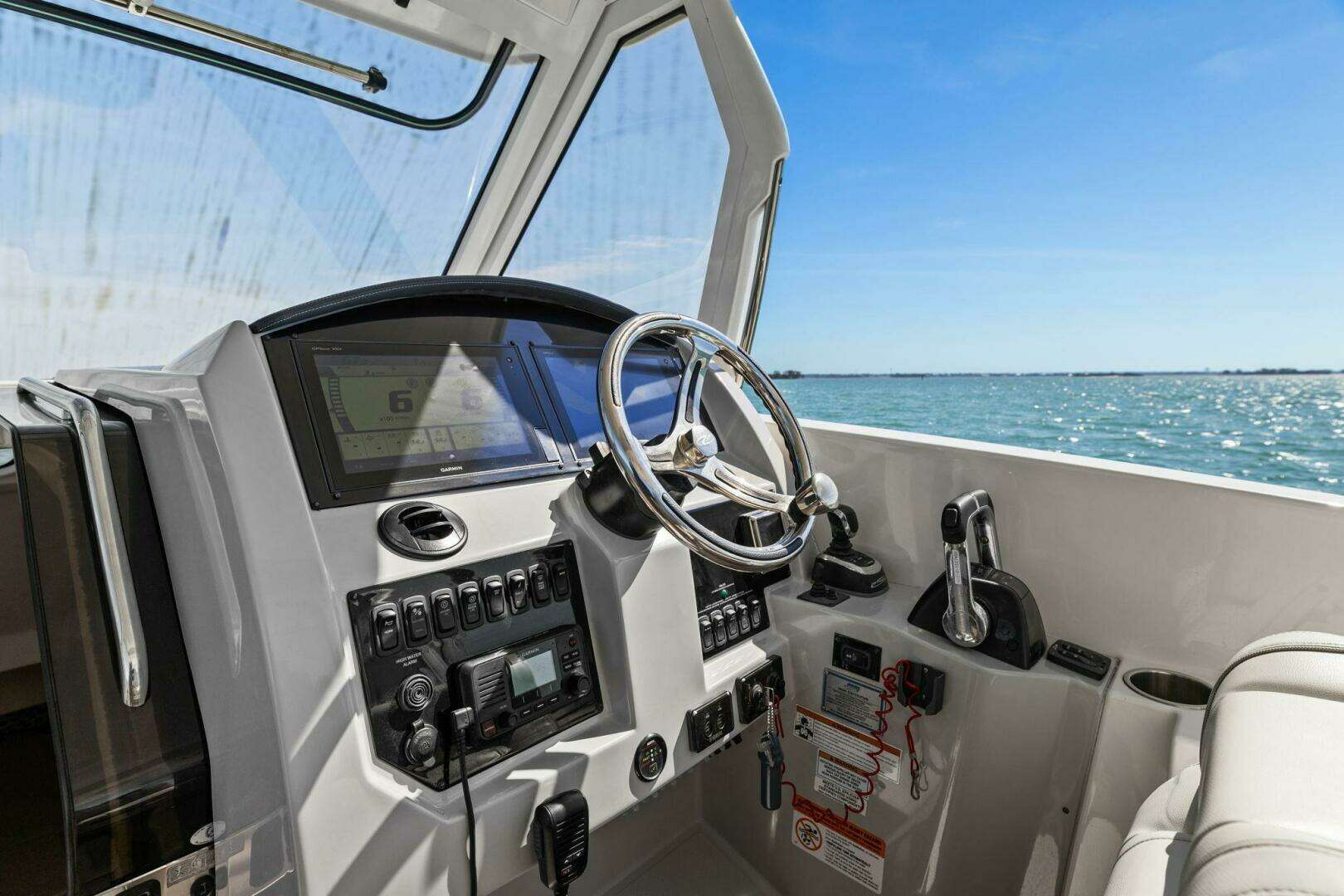 2020 Regal 33 SAV - Image 46