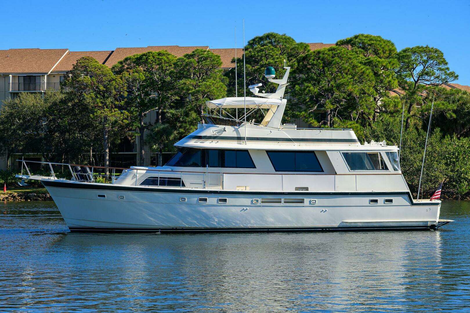 1987 Hatteras 63 Motor Yacht - Image 63