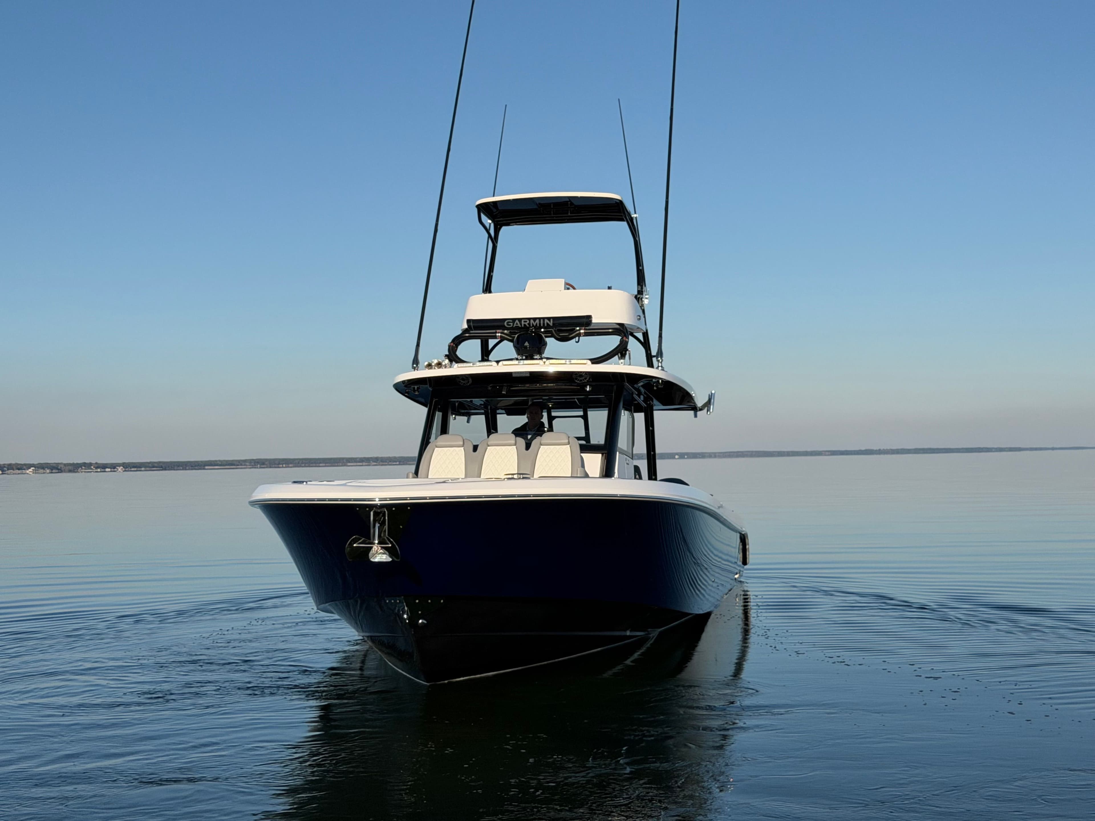 2026 EVERGLADES 455 CC - Image 9