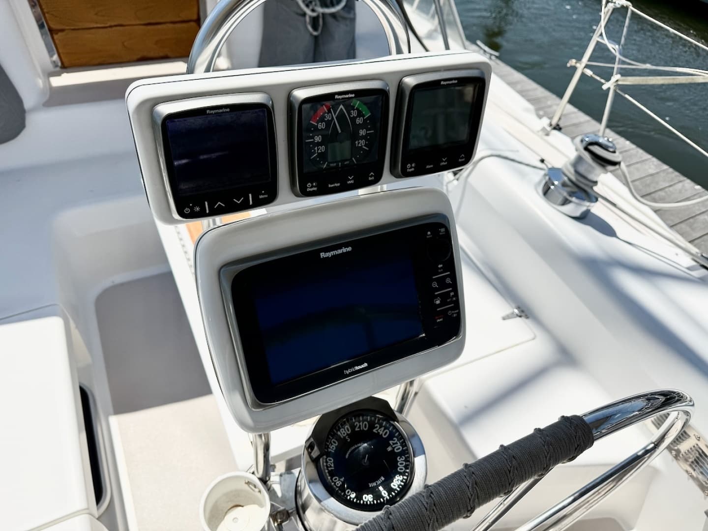 1998 Catalina 380 - Image 16
