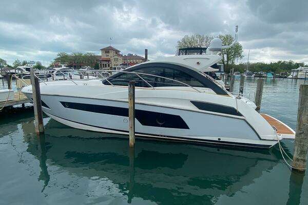 2013 Sunseeker 40 Portofino - Image 1