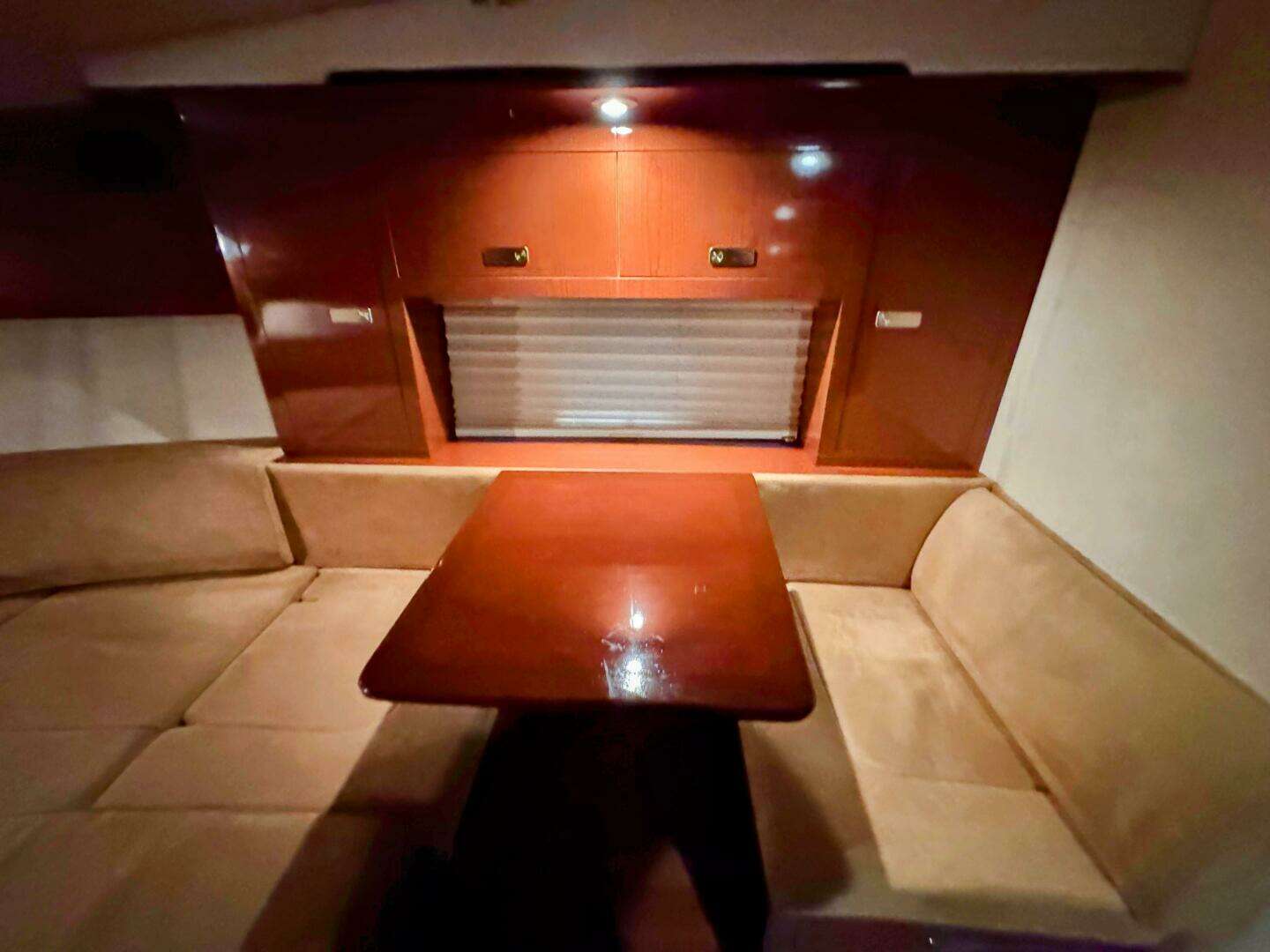2010 Sea Ray 310 Sundancer - Image 19