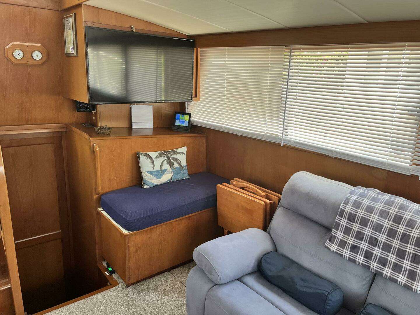 1987 Symbol 44 Sun Deck MK II - Image 44