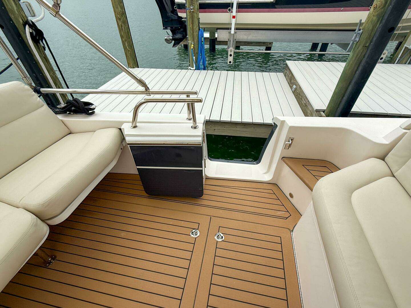 2019 MJM 43z - Image 8