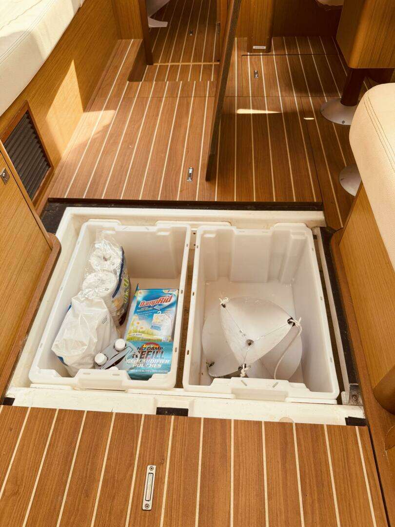 2008 Jeanneau Sun Odyssey 45 DS - Image 23