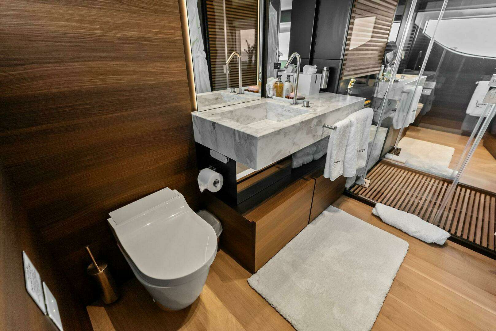 2023 Custom Line 33 Navetta - Image 72