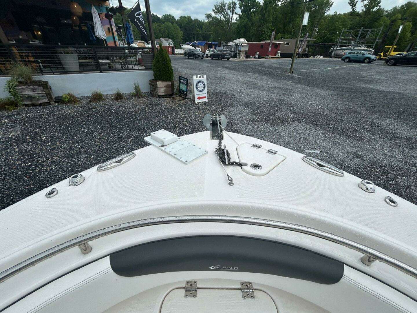 2022 Robalo R242 Center Console - Image 16