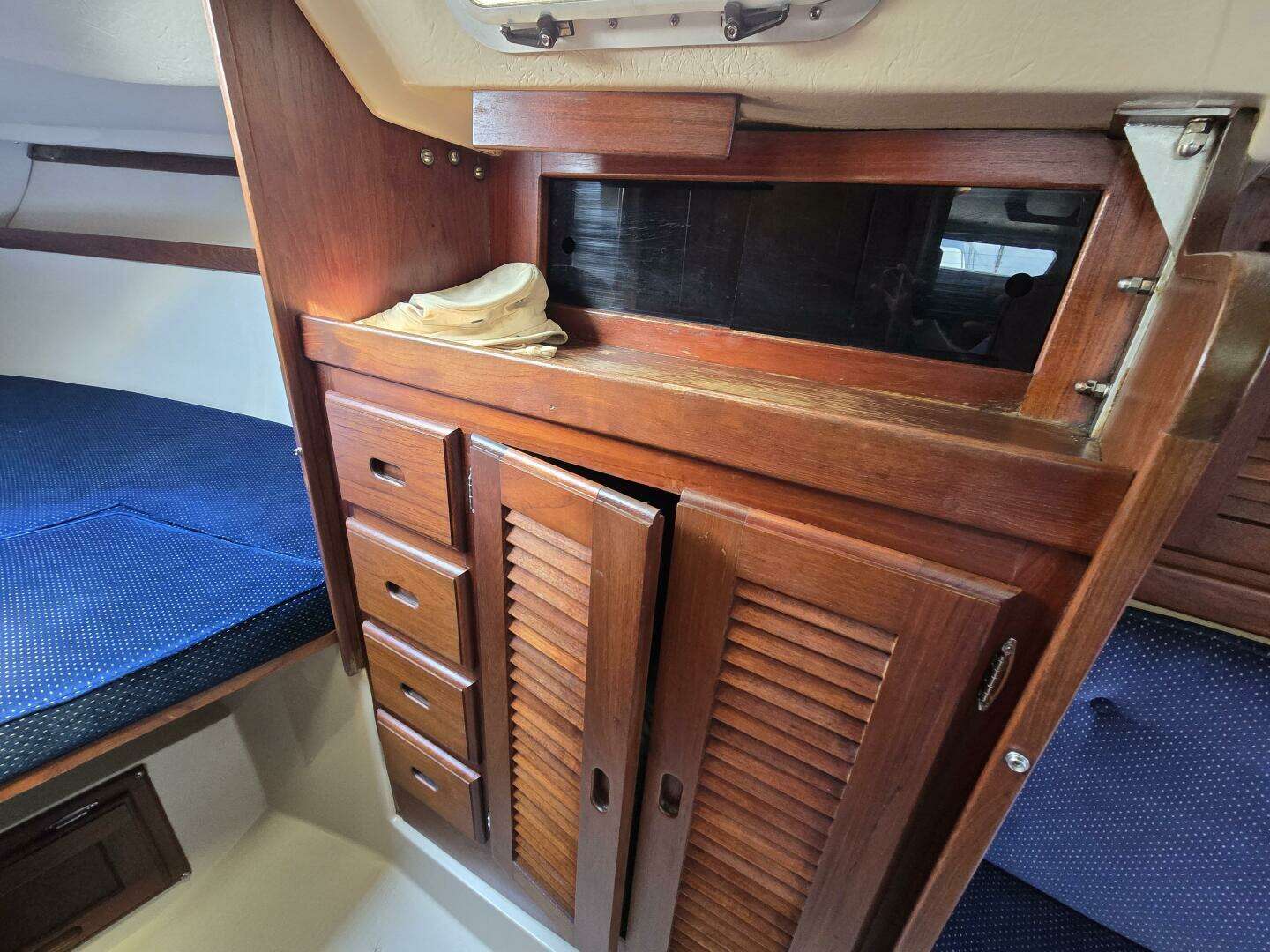 1986 Catalina Tall Rig - Image 34