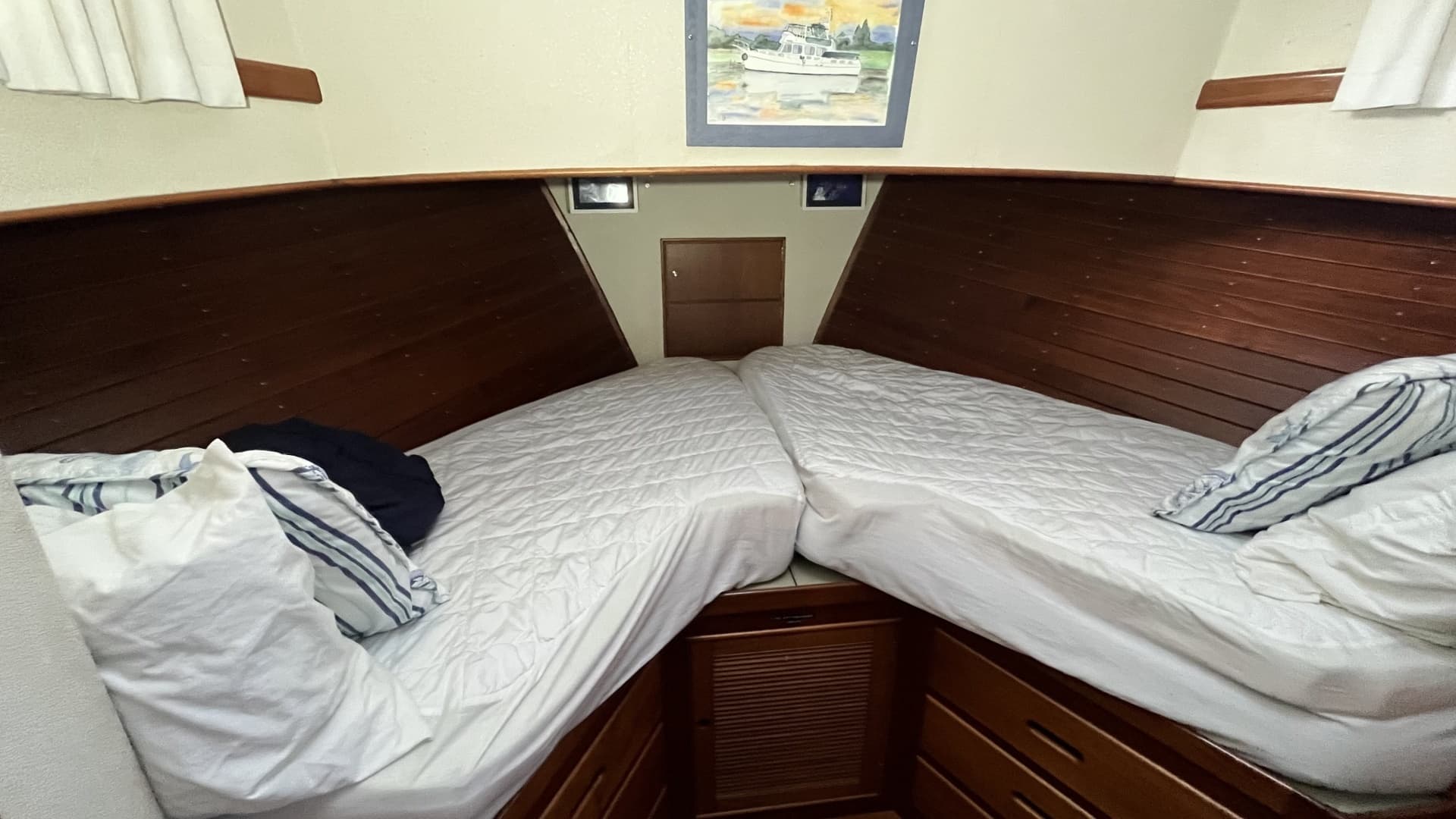 1987 Grand Banks 49 Motor Yacht - Image 49