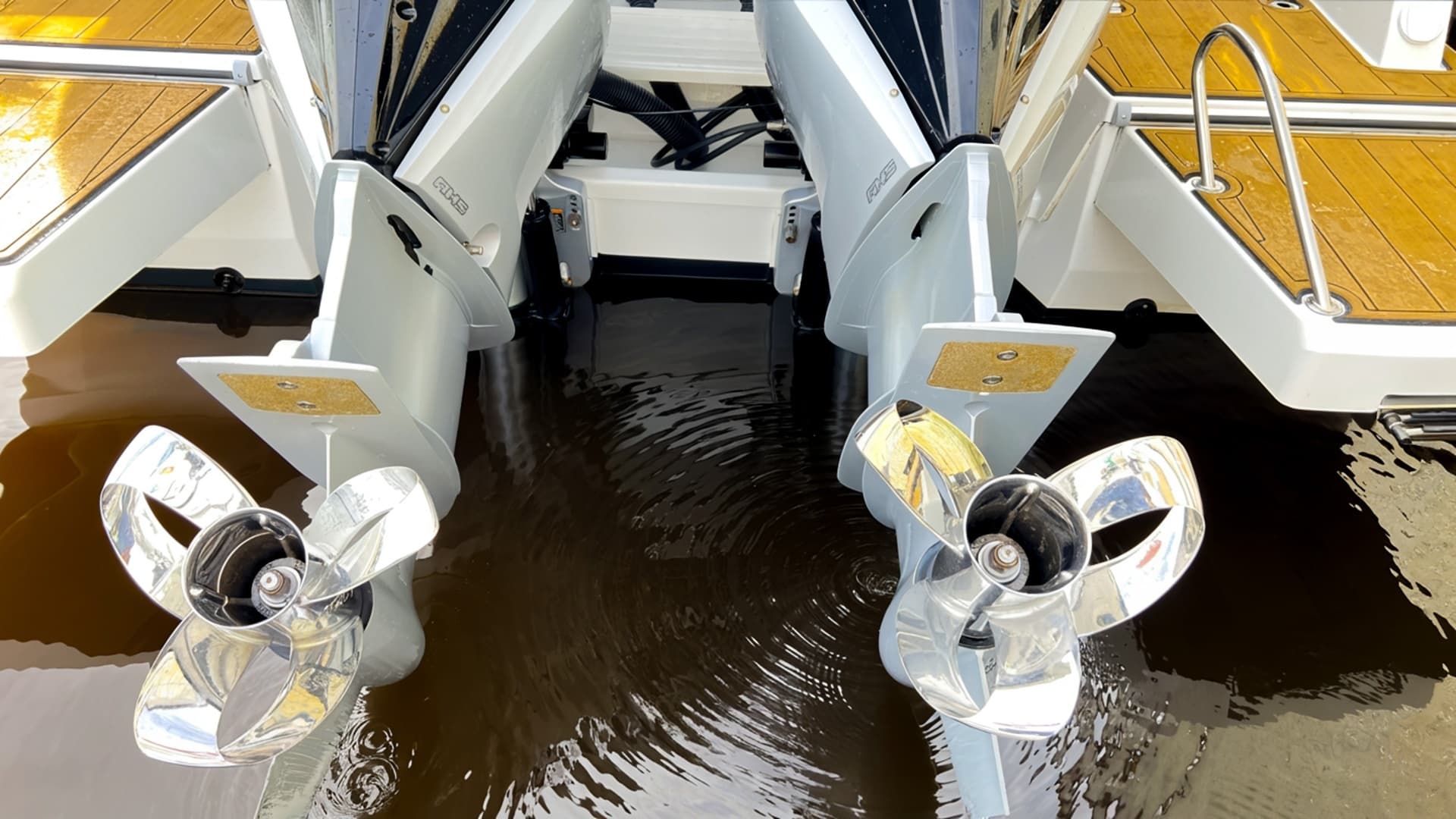 2023 Beneteau Antares 11 - Image 2
