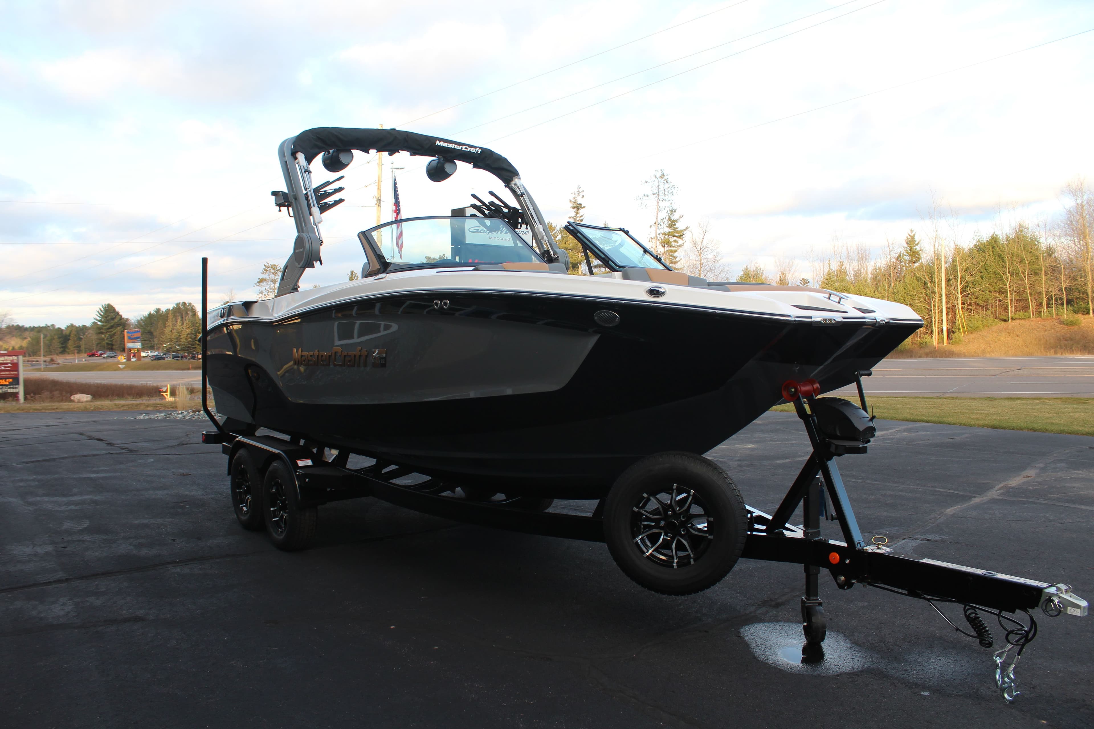 2026 MasterCraft XT22 - 3
