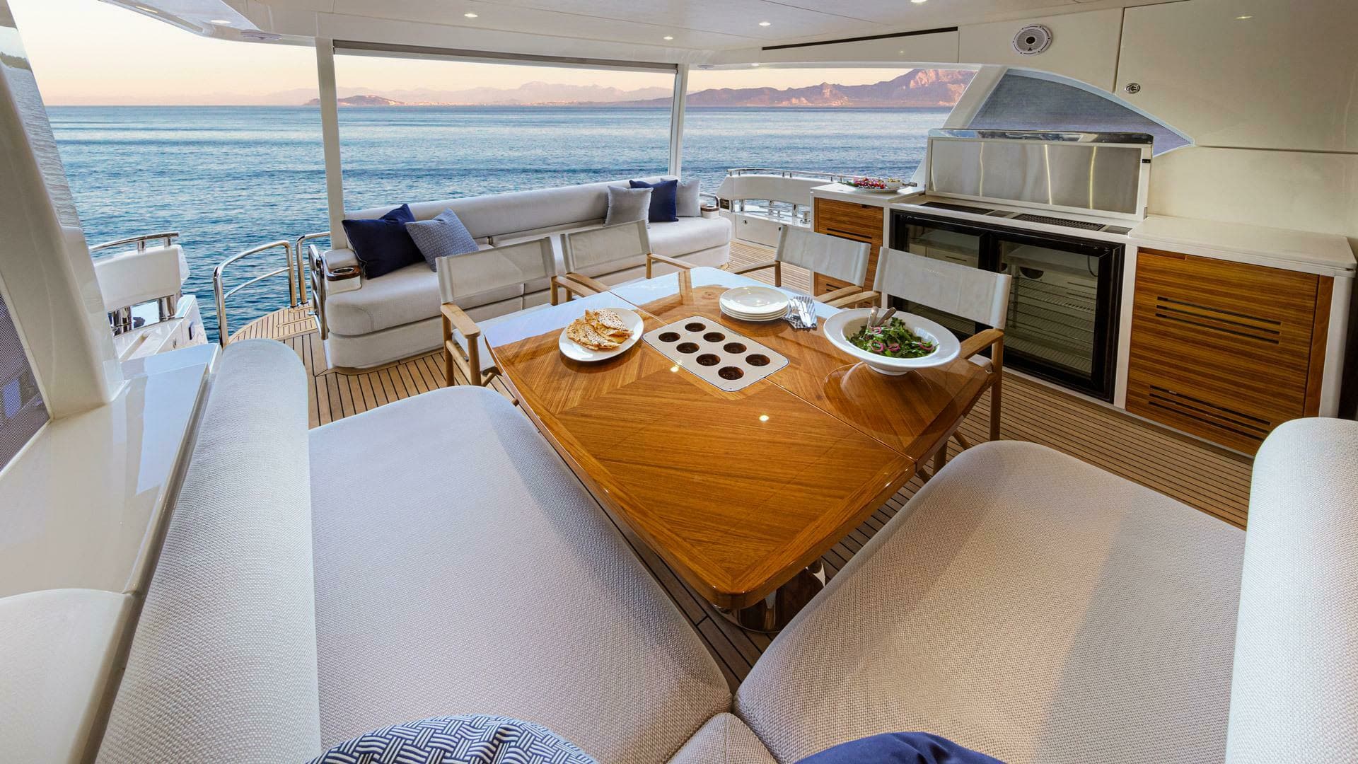 2026 Riviera 78 Motor Yacht - Image 14