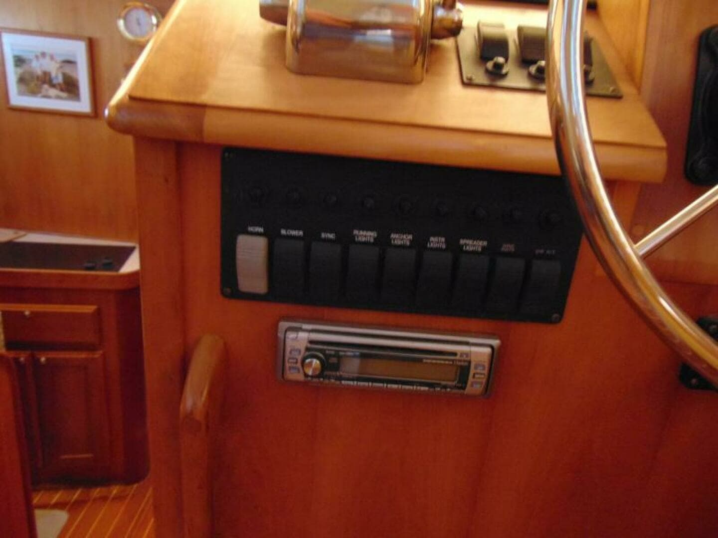2004 Sabre Flybridge - Image 17