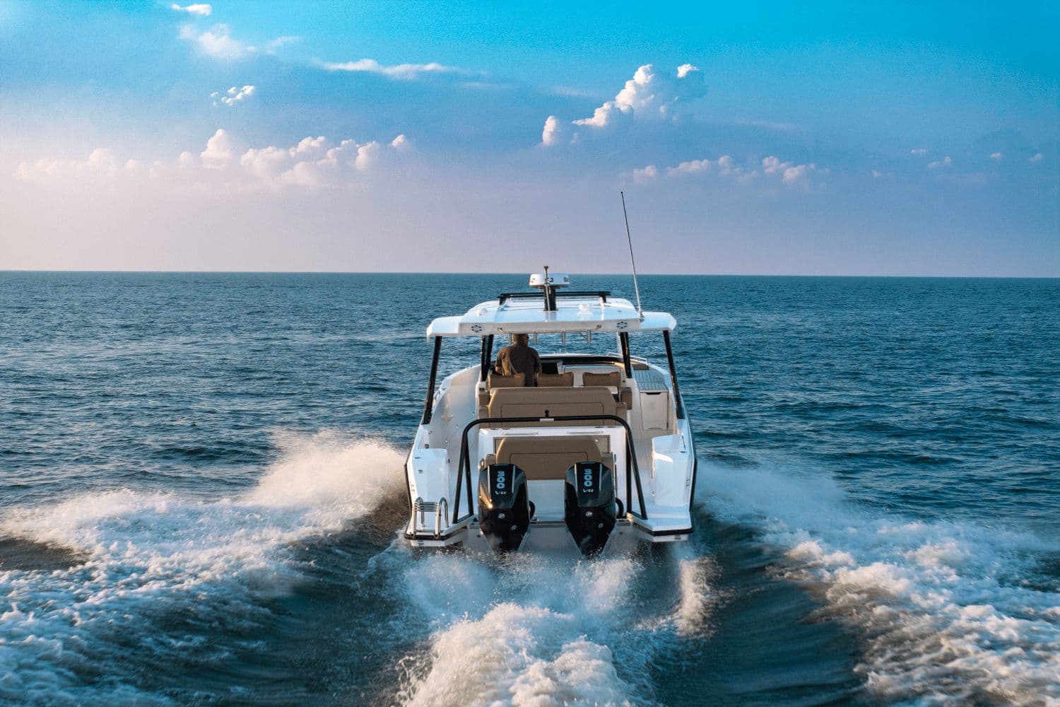 2026 Cruisers Yachts 38 VTR - 39