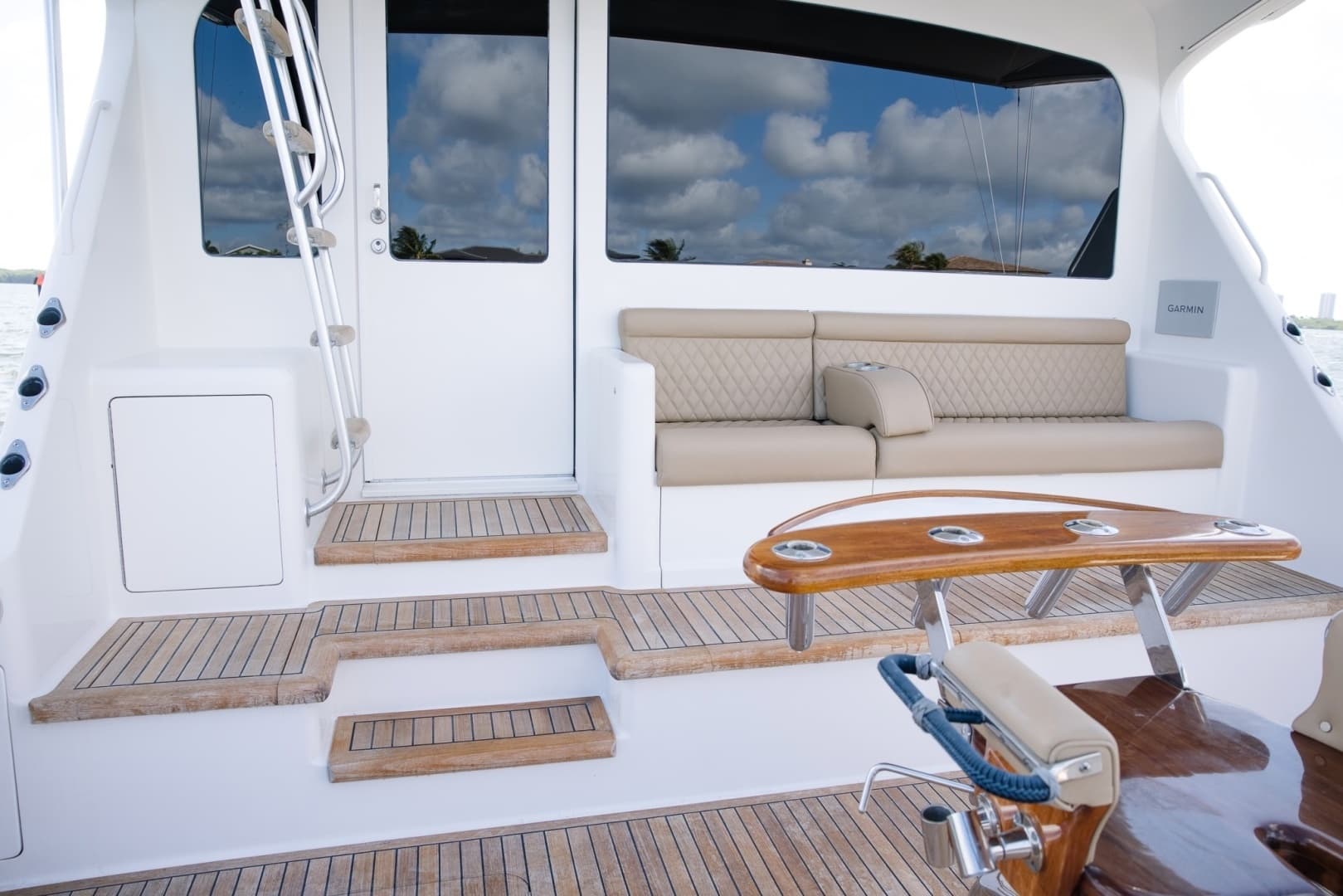 2008 Viking 60 Convertible - Image 24