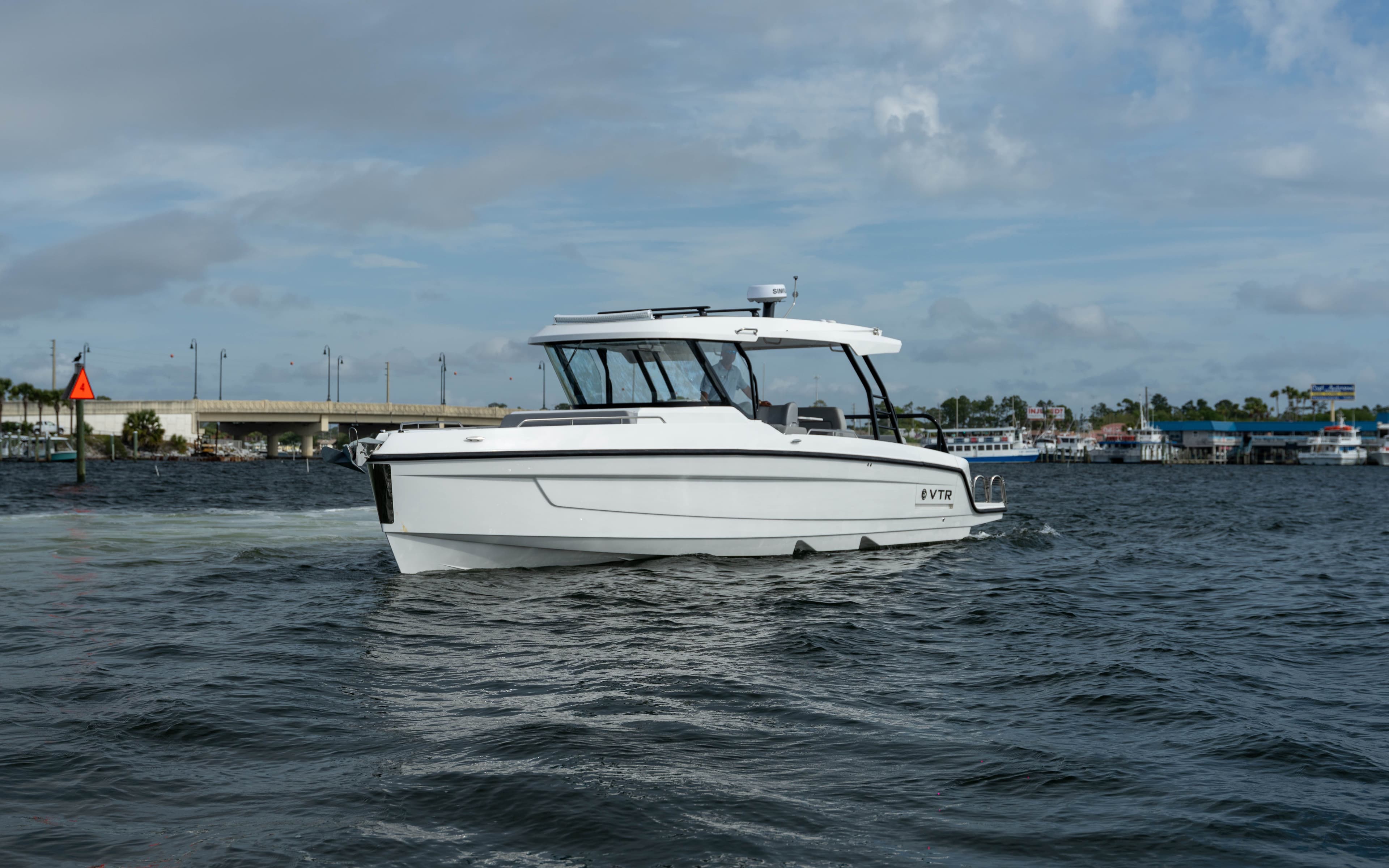2026 Cruisers Yachts 38 VTR - 2