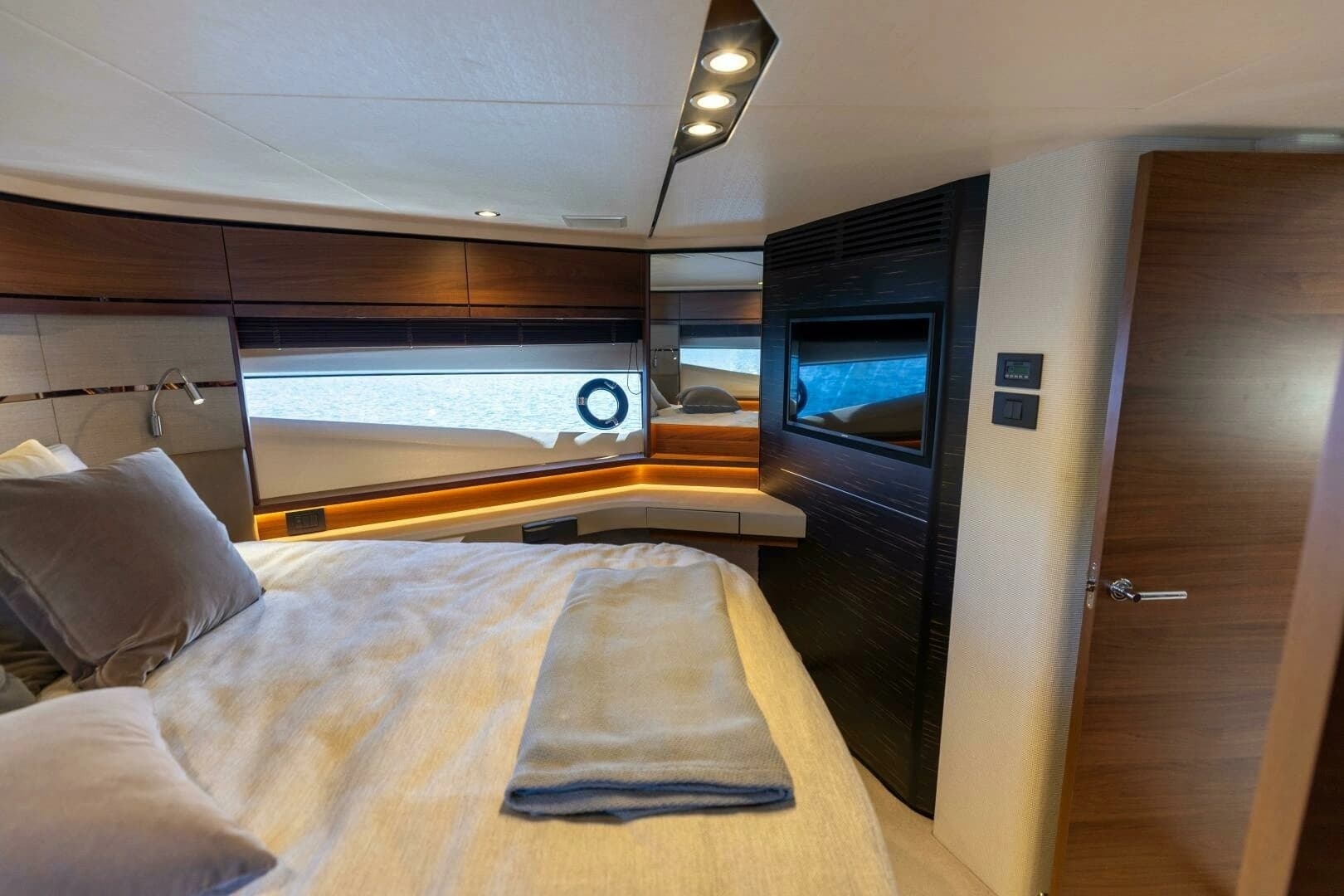2019 Princess S65 - Image 41