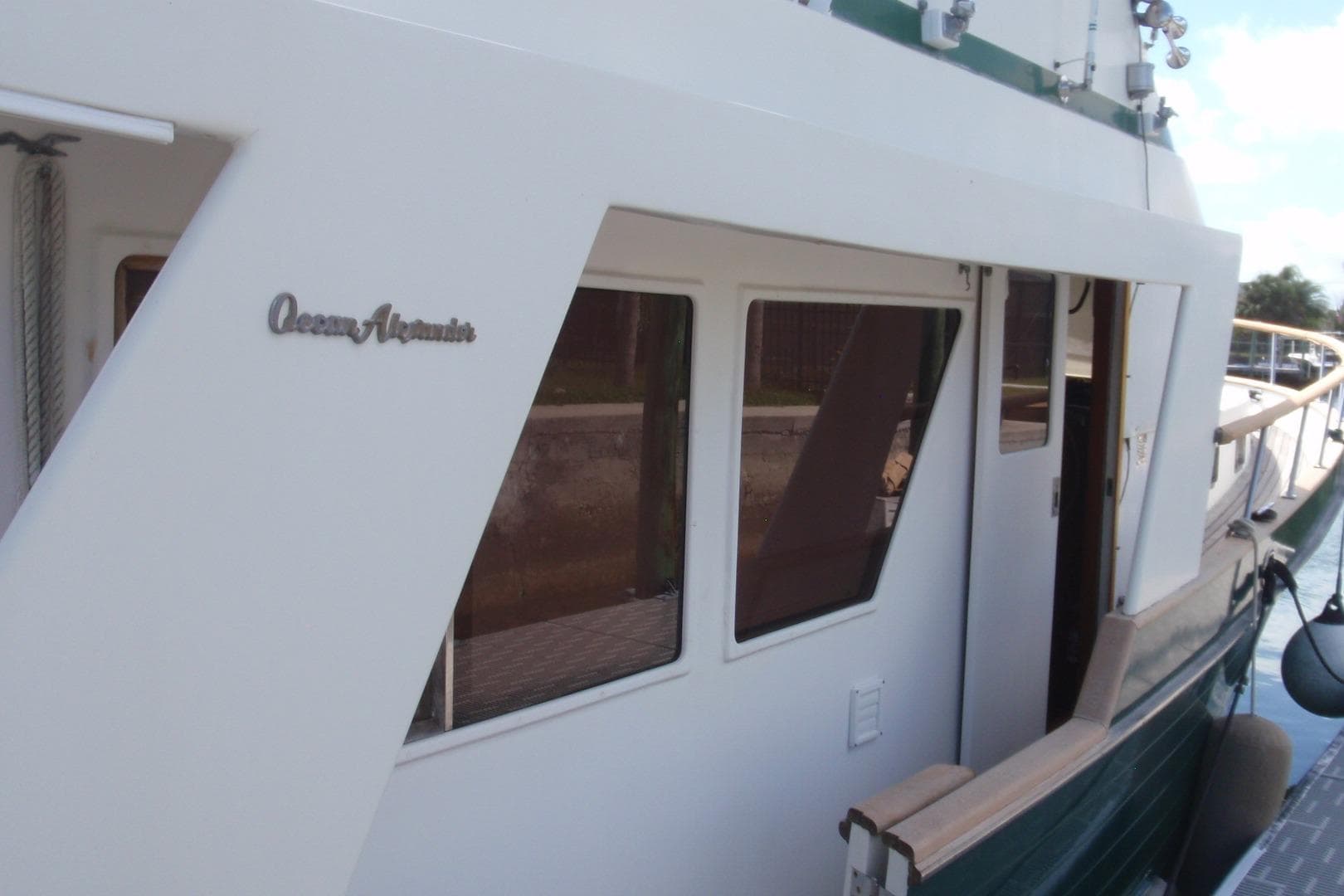 1985 Ocean Alexander Europa Starboard Side