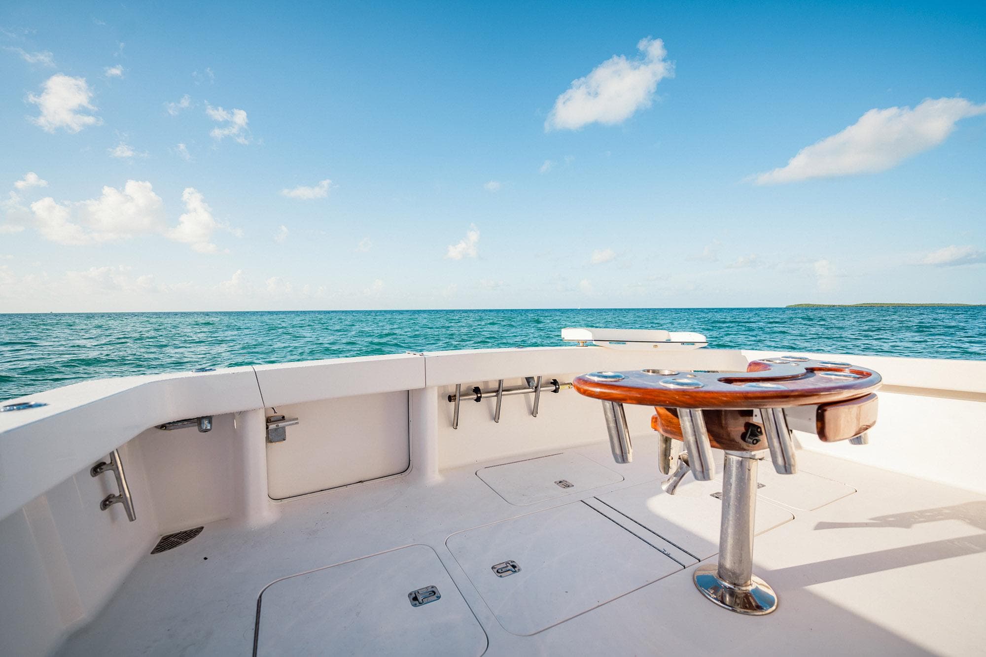 2005 Viking 48 Convertible - 73