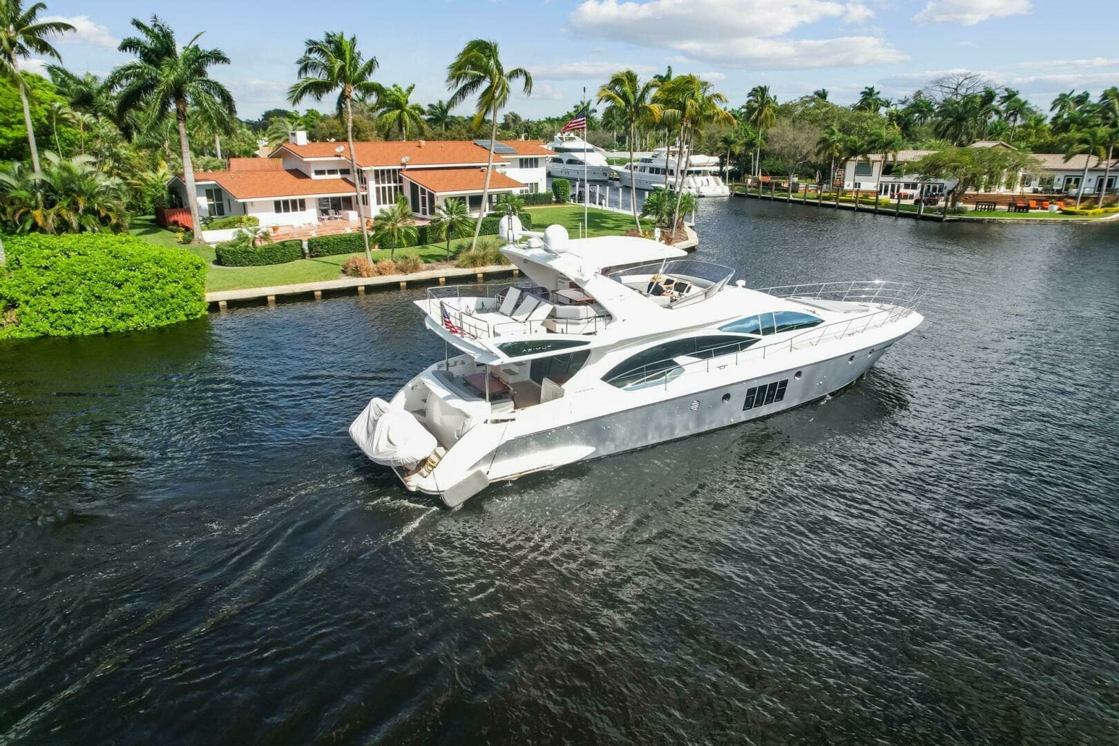 2013 Azimut 70 - Image 4