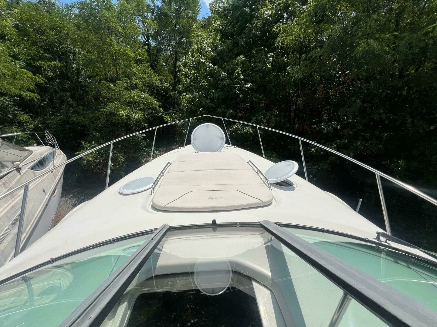 2000 Monterey 302 Cruiser - Image 8