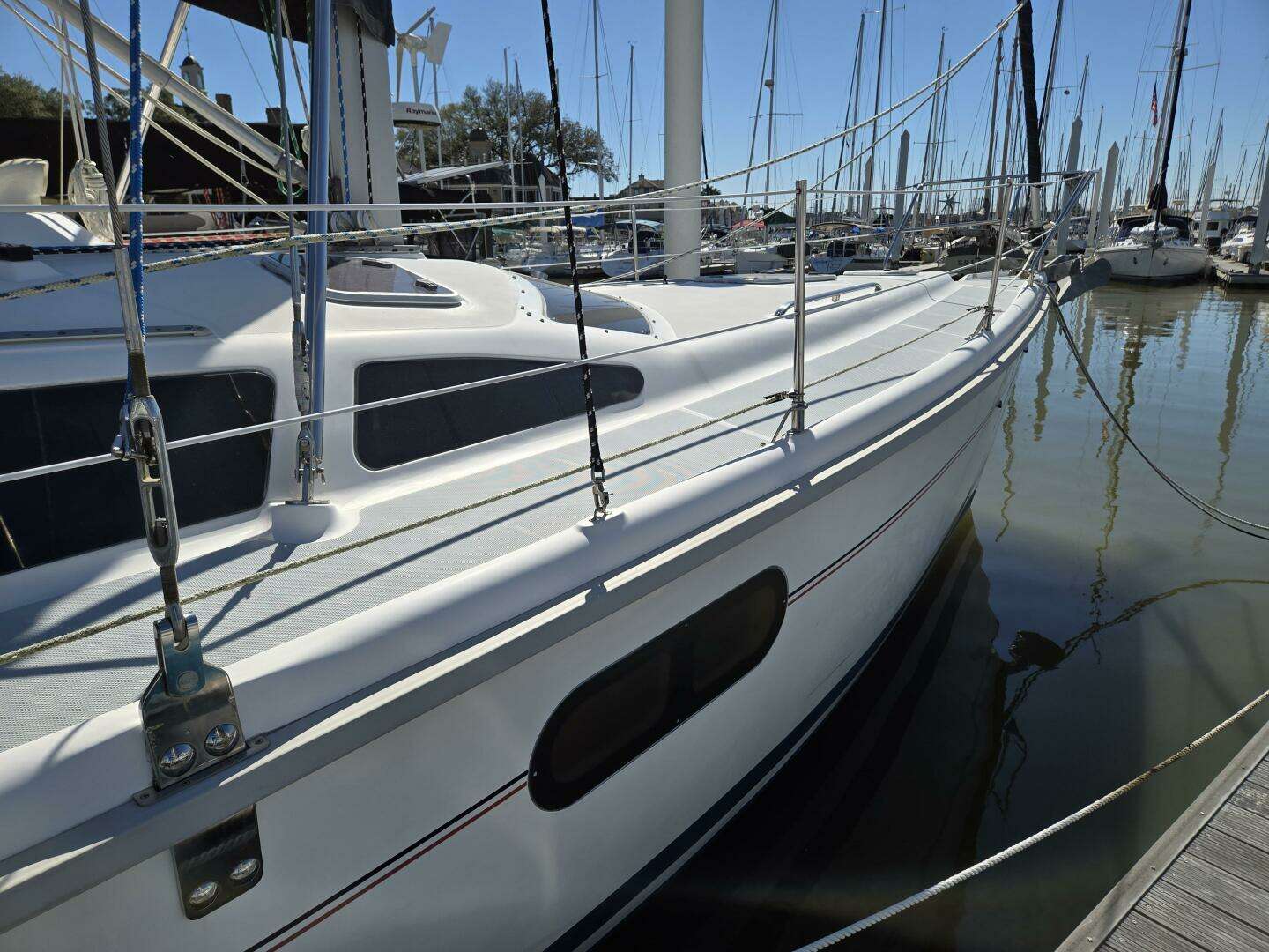 1998 Hunter 410 - Image 7
