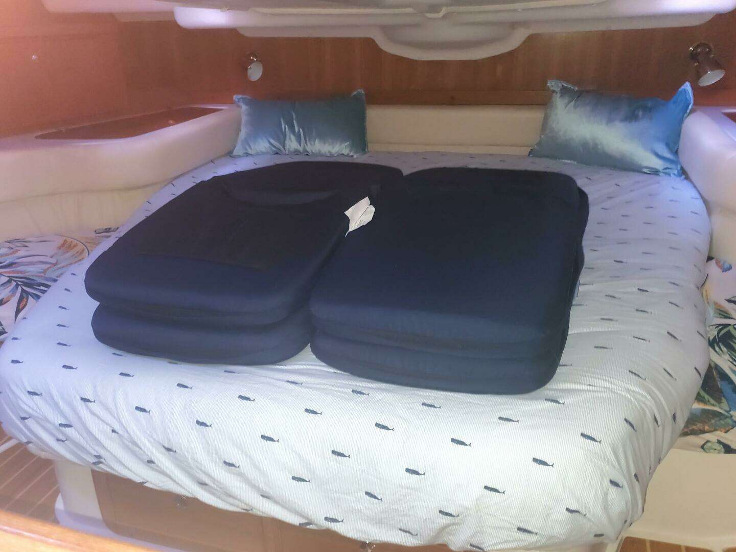 2007 Catalina 400 MK II - Image 23