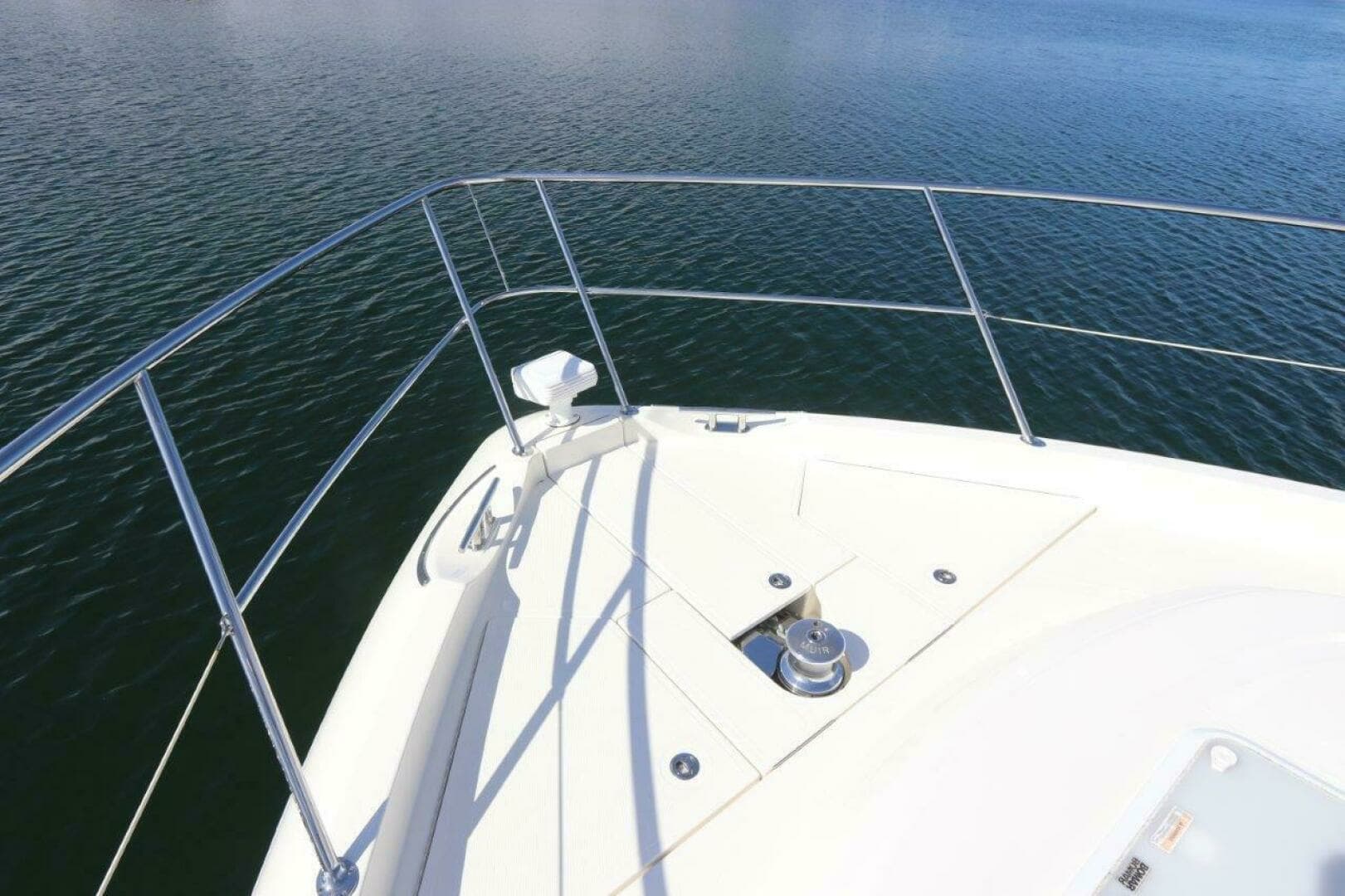 2020 Riviera 6000 Sport Yacht - Image 9